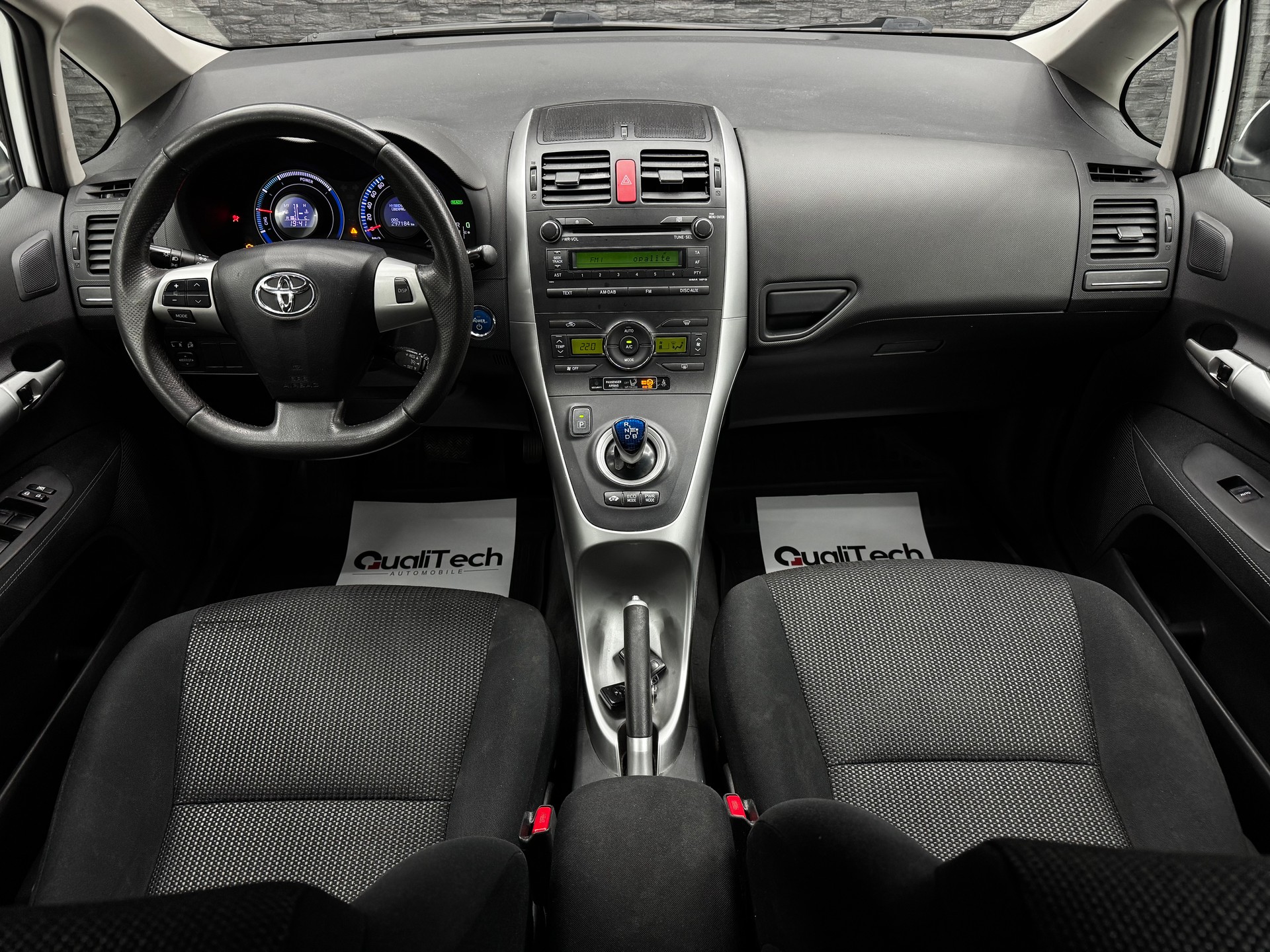 TOYOTA Auris 1.8 16V HSD Linea Luna-image-10