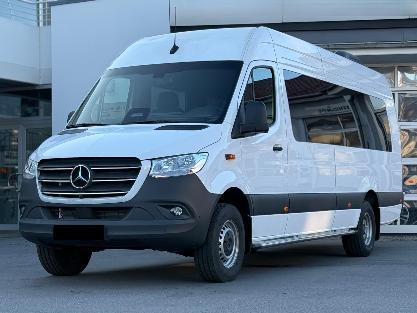 MERCEDES-BENZ Sprinter 517 CDI Lang Busumbau 19+1 Sitzer mit Klima und Heizung-image-0