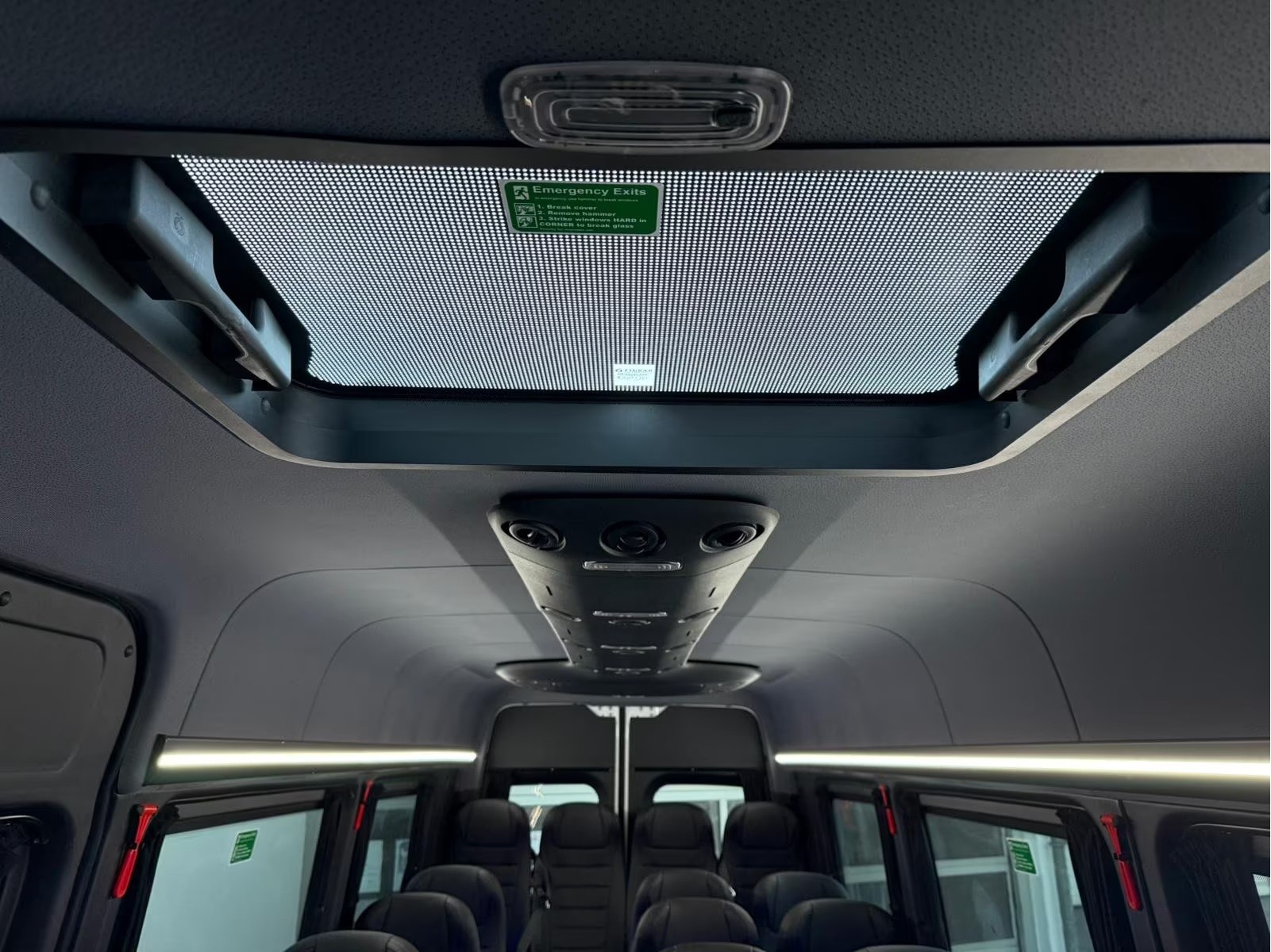 MERCEDES-BENZ Sprinter 517 CDI Lang Busumbau 19+1 Sitzer mit Klima und Heizung-image-13