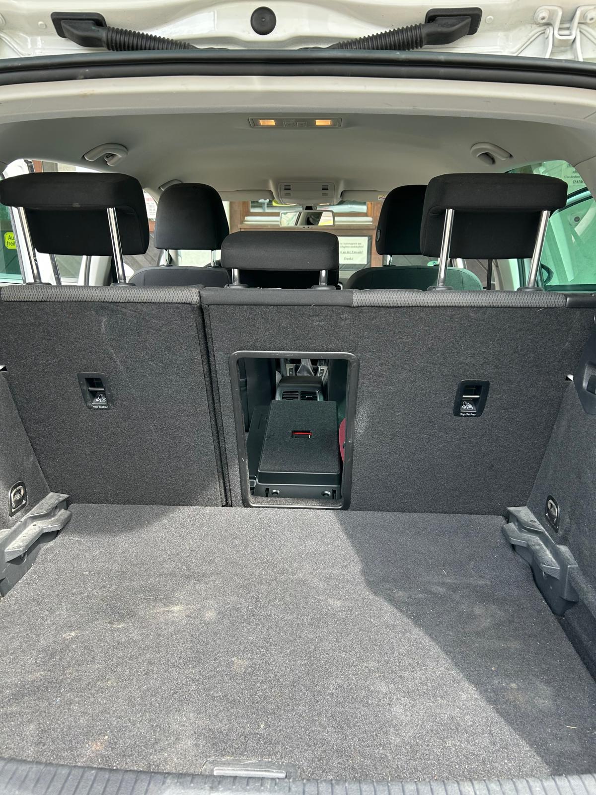 VW 1.4 TSI 122 Lounge R-Line-image-5