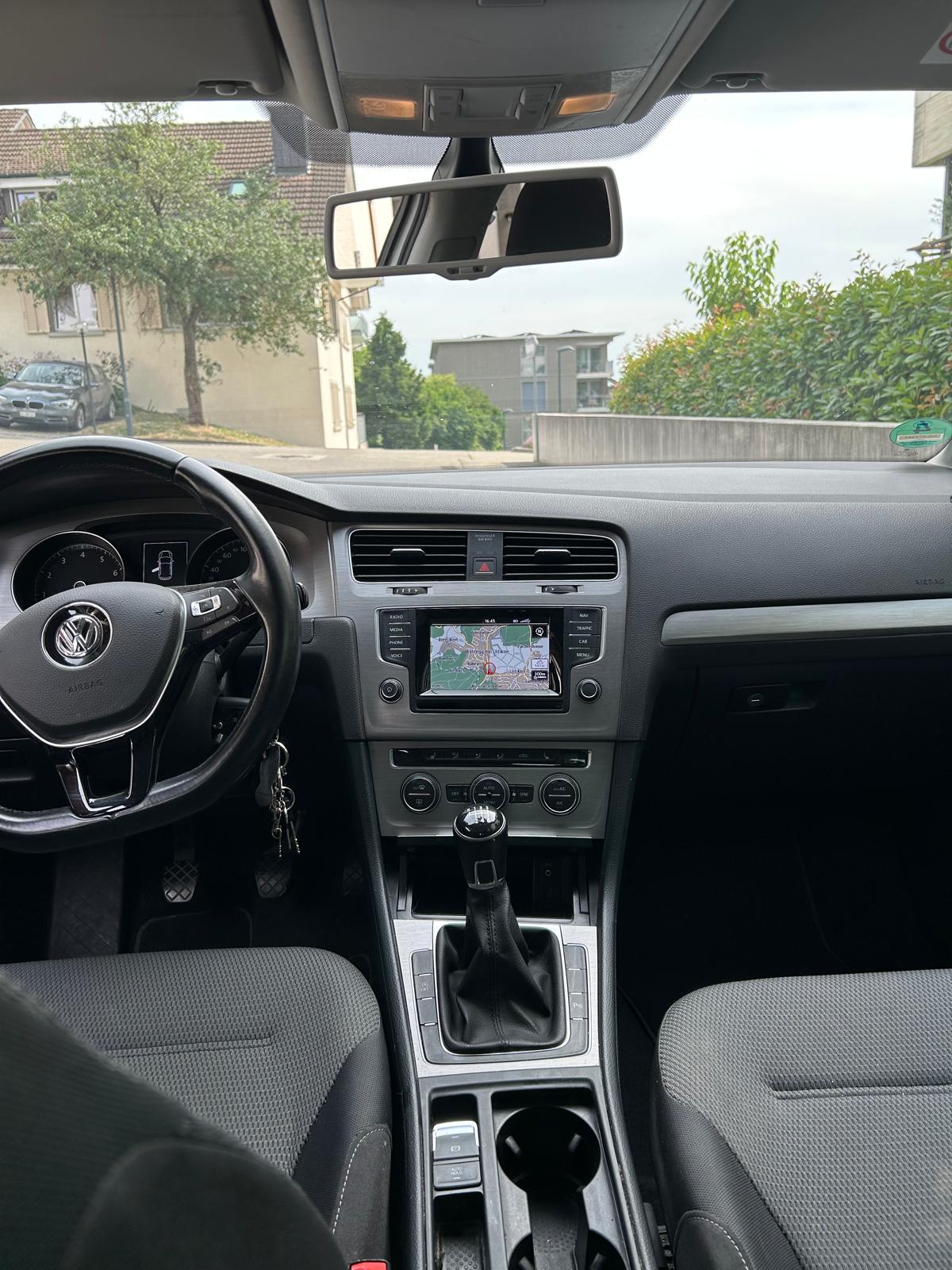 VW 1.4 TSI 122 Lounge R-Line-image-4