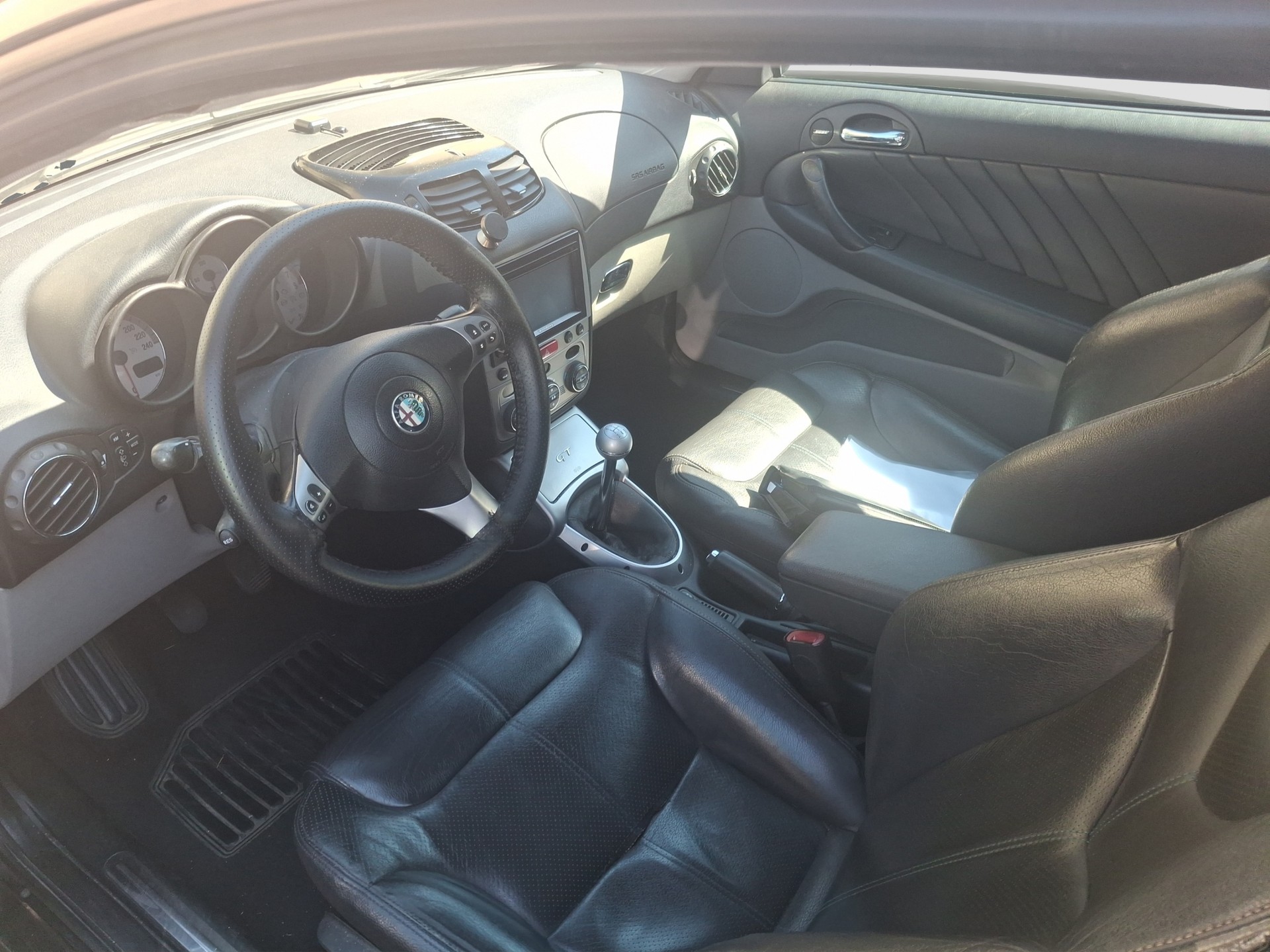 ALFA ROMEO GT 2.0 JTS Collezione-image-6