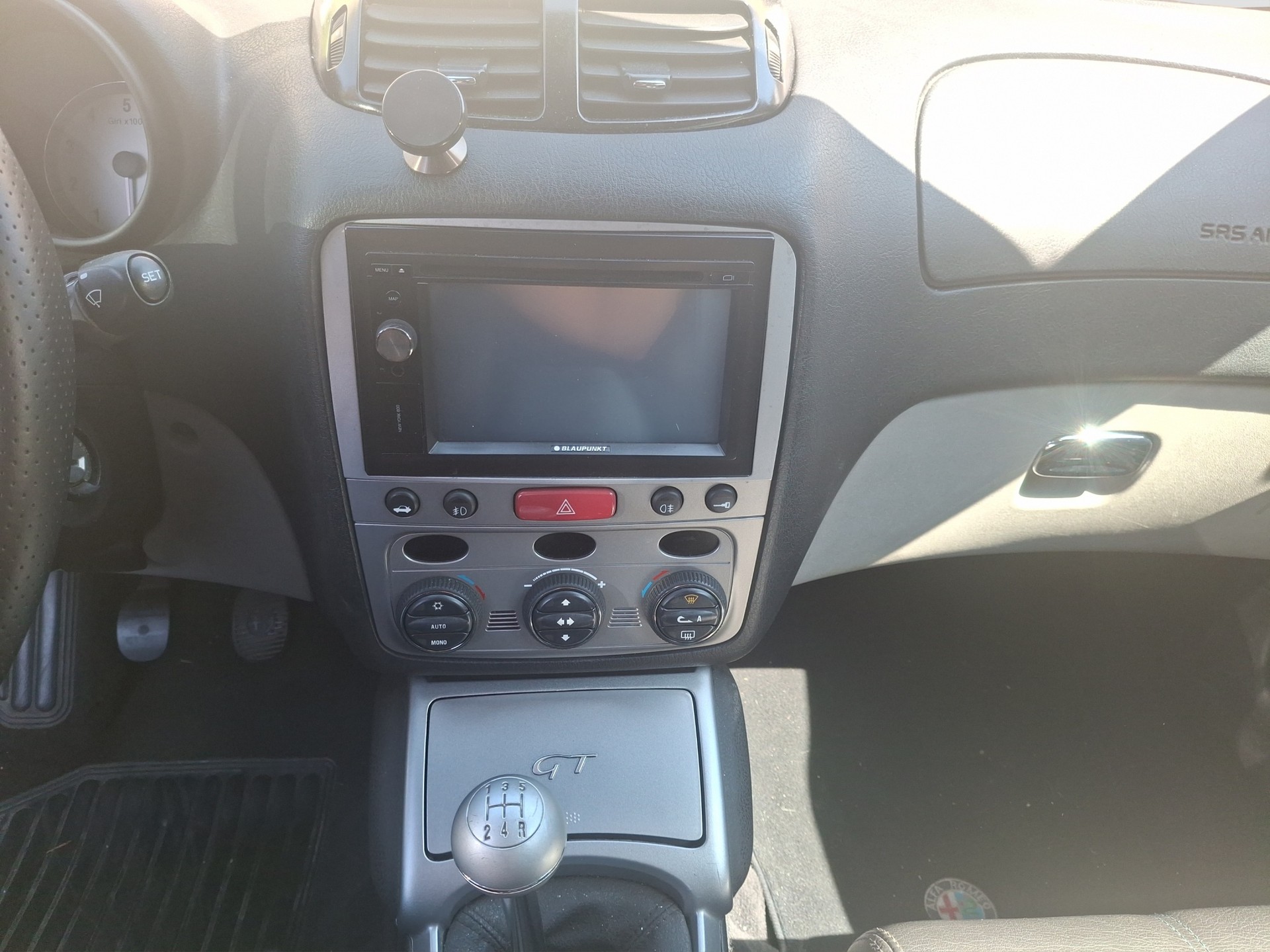 ALFA ROMEO GT 2.0 JTS Collezione-image-8