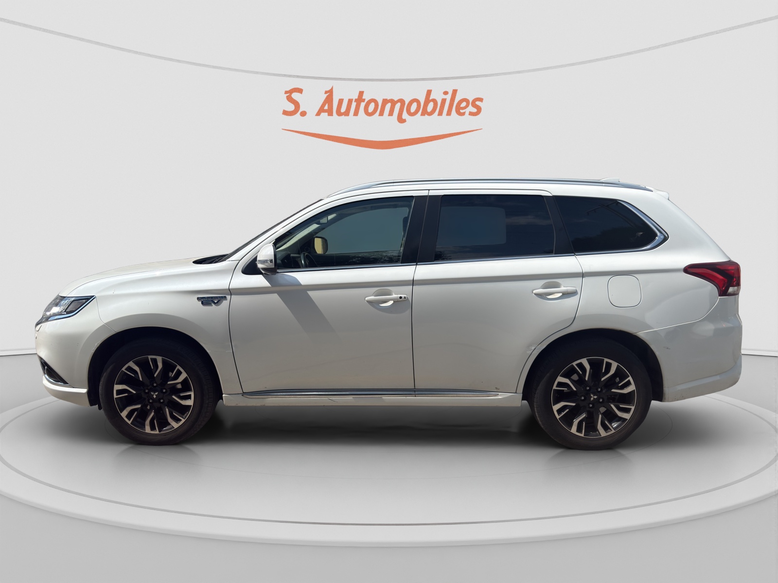 MITSUBISHI Outlander 2.0 PHEV Diamond Annivers. 4WD Automatic-image-3