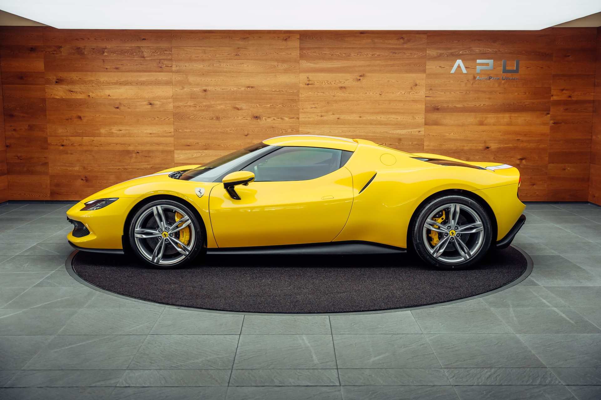 FERRARI 296 GTB Giallo Modena-image-8