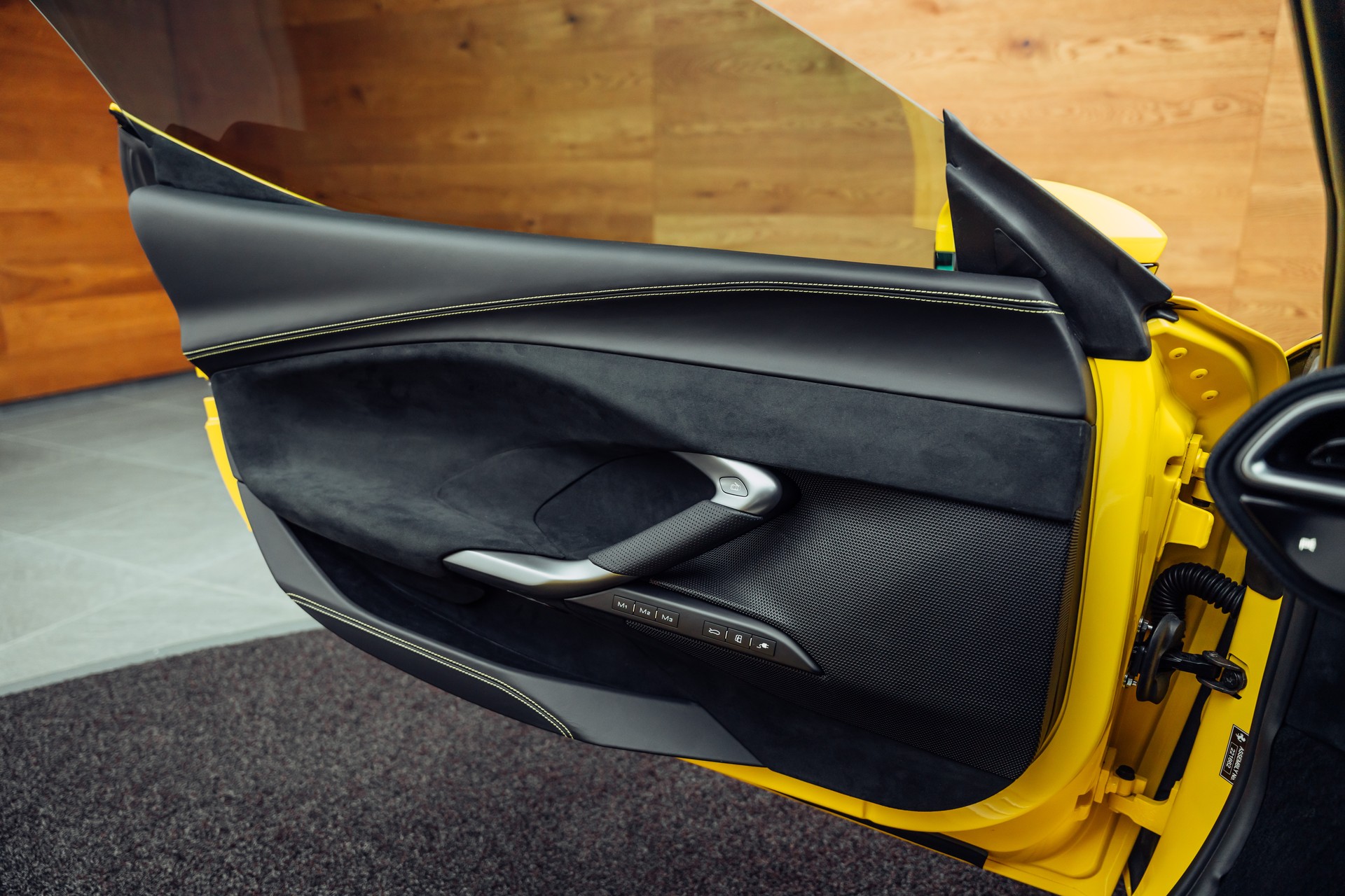 FERRARI 296 GTB Giallo Modena-image-16