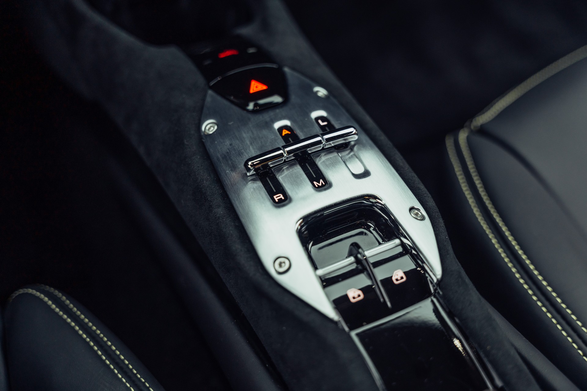 FERRARI 296 GTB Giallo Modena-image-11