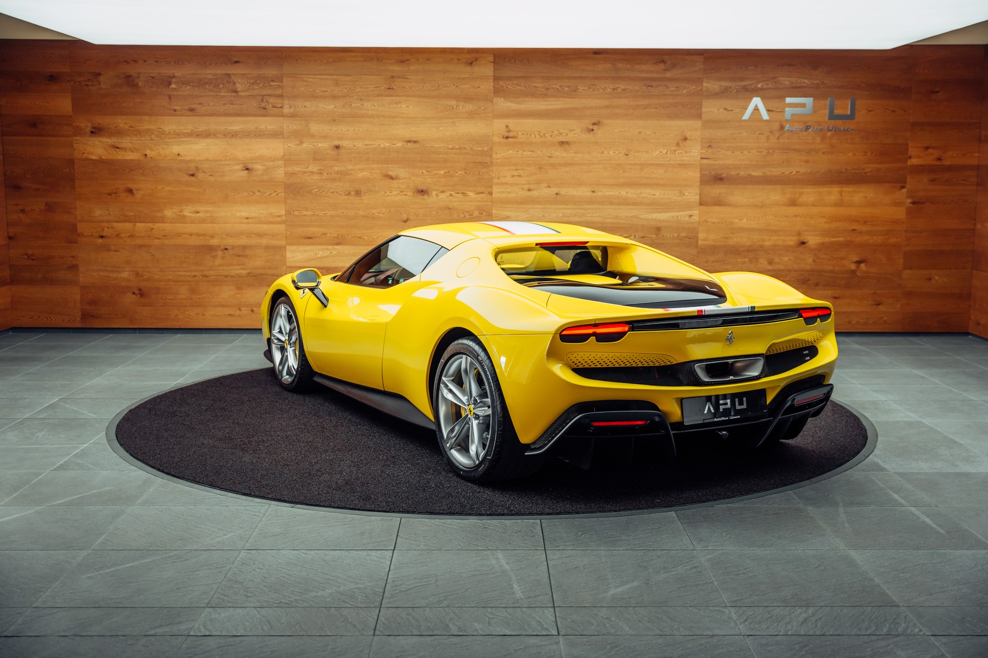 FERRARI 296 GTB Giallo Modena-image-2