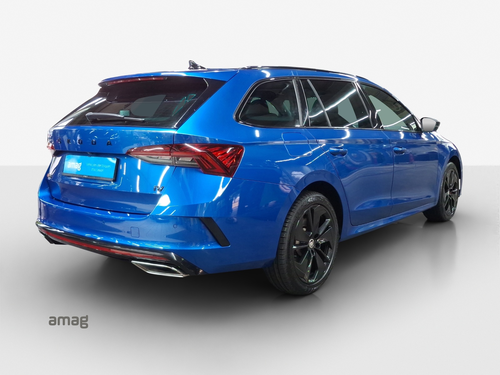 SKODA Octavia Combi 1.4 TSI PHEV DSG RS-image-5