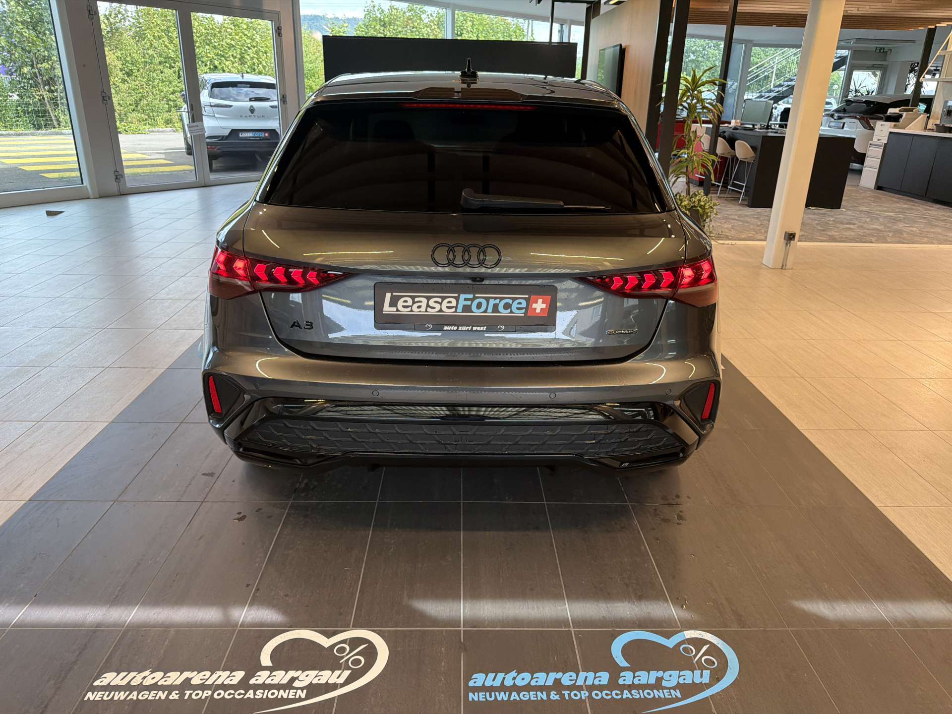AUDI A3 Sportback 40 TFSi quattro S Line S-Tronic Automat-image-12