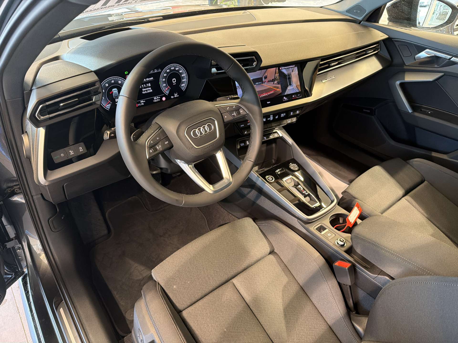 AUDI A3 Sportback 40 TFSi quattro S Line S-Tronic Automat-image-5