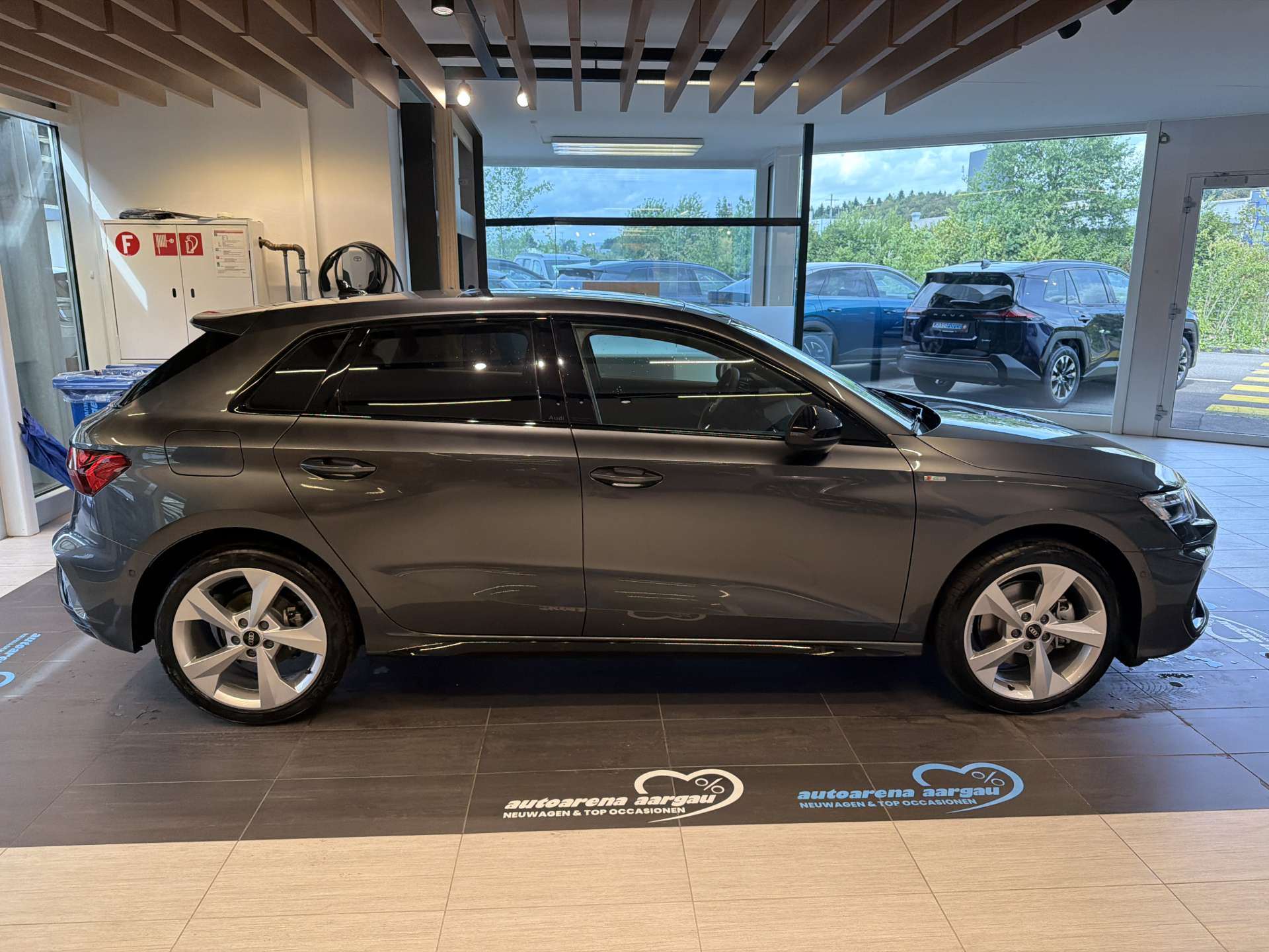 AUDI A3 Sportback 40 TFSi quattro S Line S-Tronic Automat-image-13