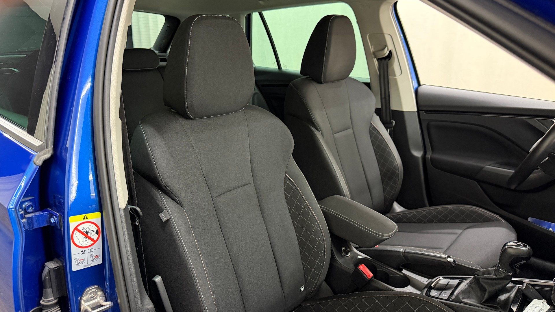 SKODA Kamiq 1.0 TSI Ambition DSG-image-11