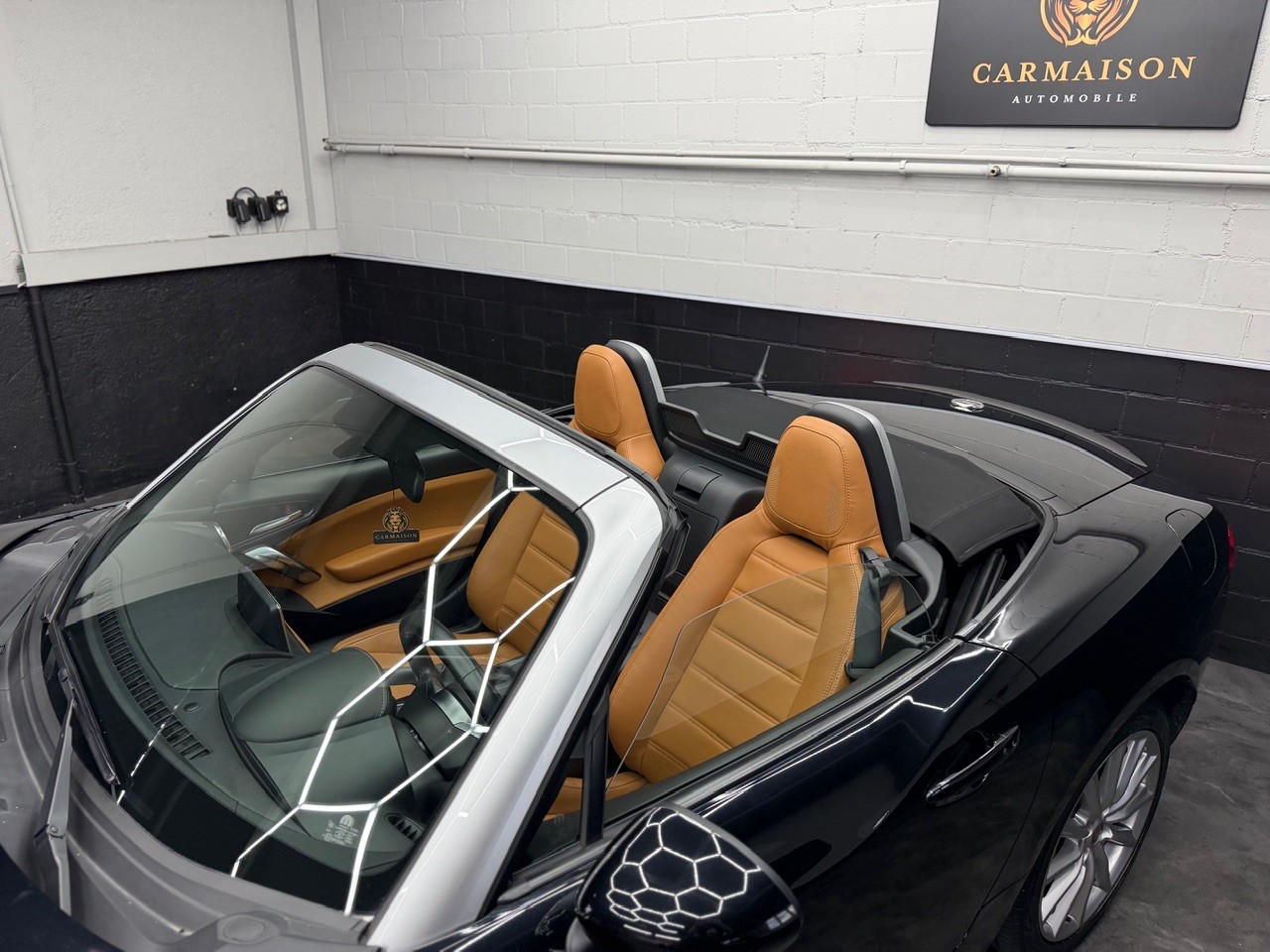 FIAT 124 Spider 1.4 TB Lusso | Rückfahrkamera | Cabrio - ideales Sommerfahrzeug aus 1. Hand-image-5
