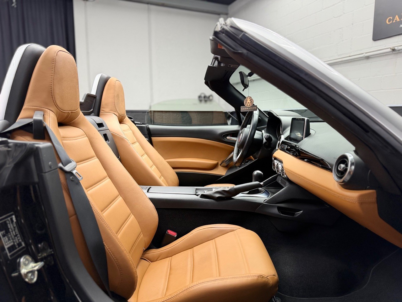 FIAT 124 Spider 1.4 TB Lusso | Rückfahrkamera | Cabrio - ideales Sommerfahrzeug aus 1. Hand-image-17