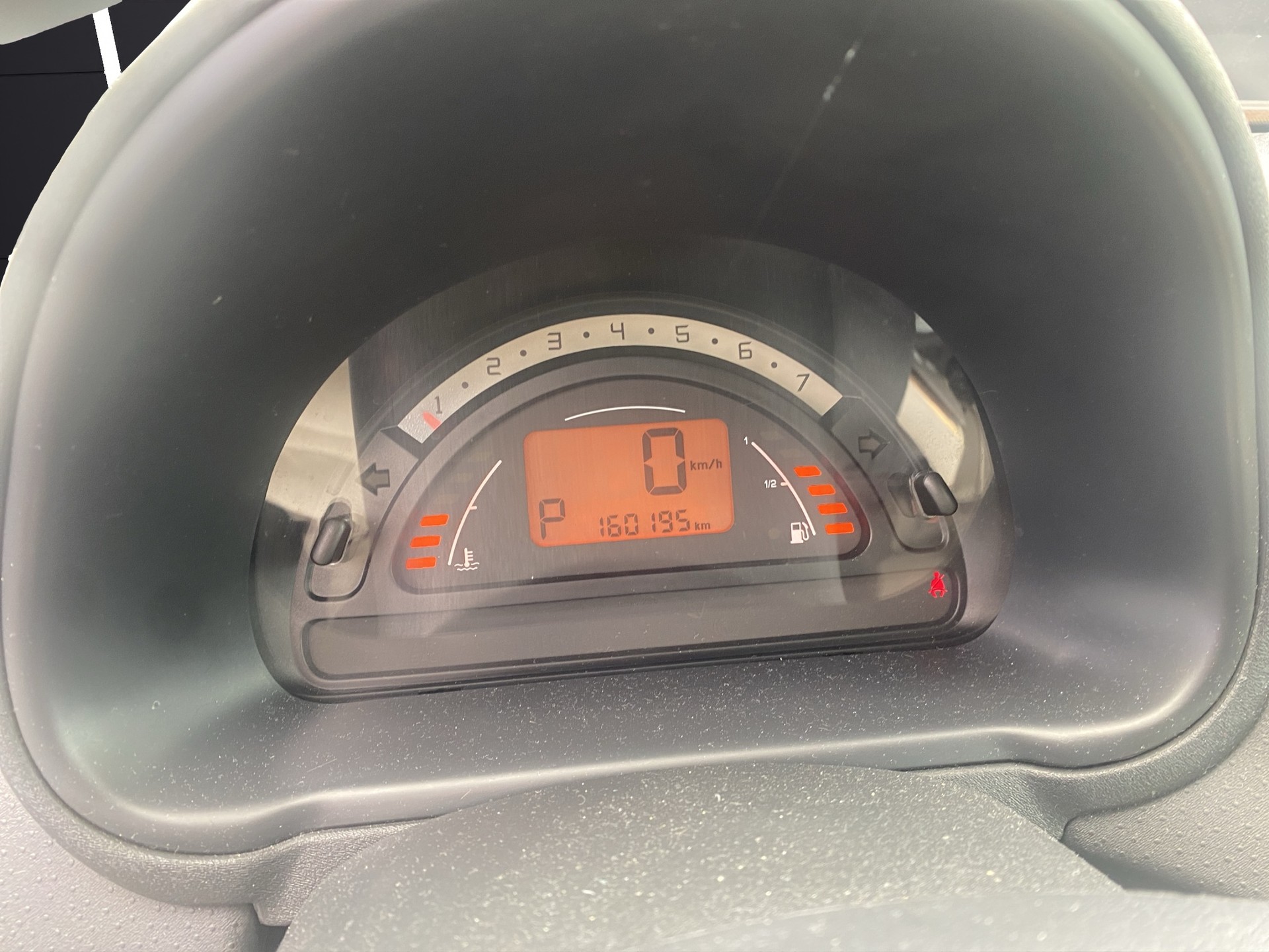 CITROEN C3 1.4i Exclusive-image-12
