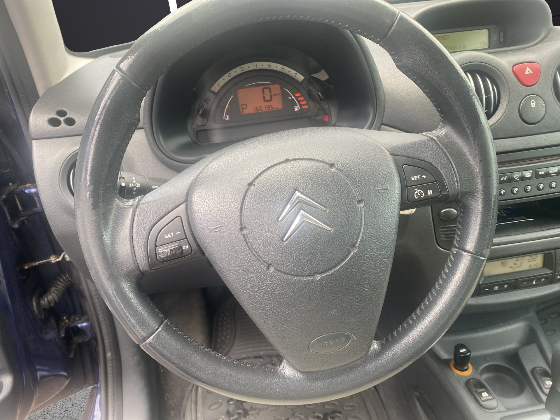 CITROEN C3 1.4i Exclusive-image-11
