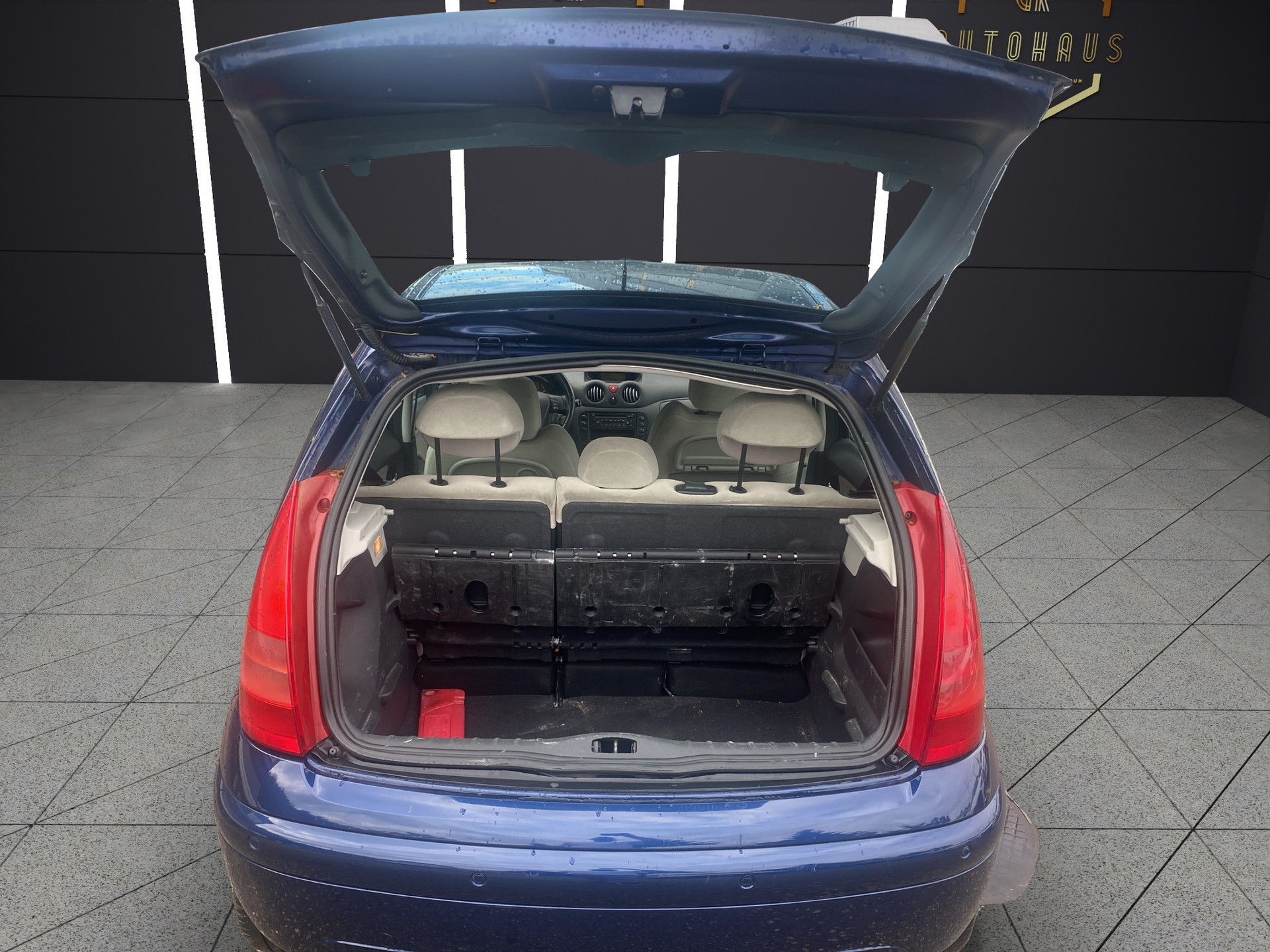 CITROEN C3 1.4i Exclusive-image-4