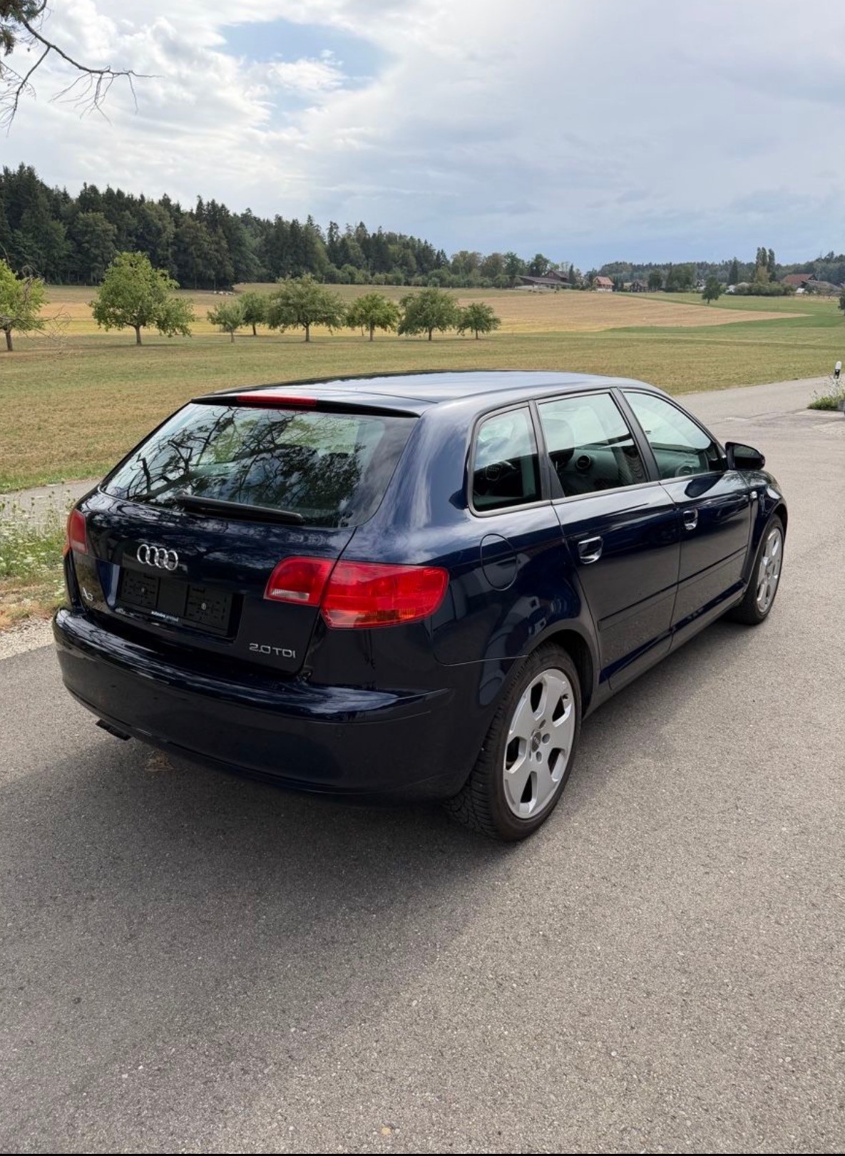 AUDI A3 Sportback 2.0 TDI Ambition-showroom-element-2