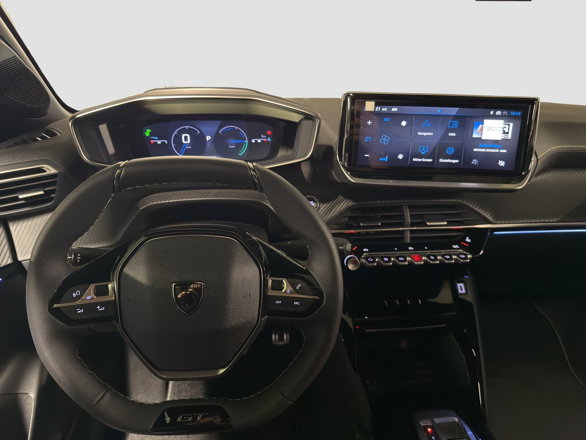 PEUGEOT 208 1.2 Hybrid 145 GT Exclusive-image-14