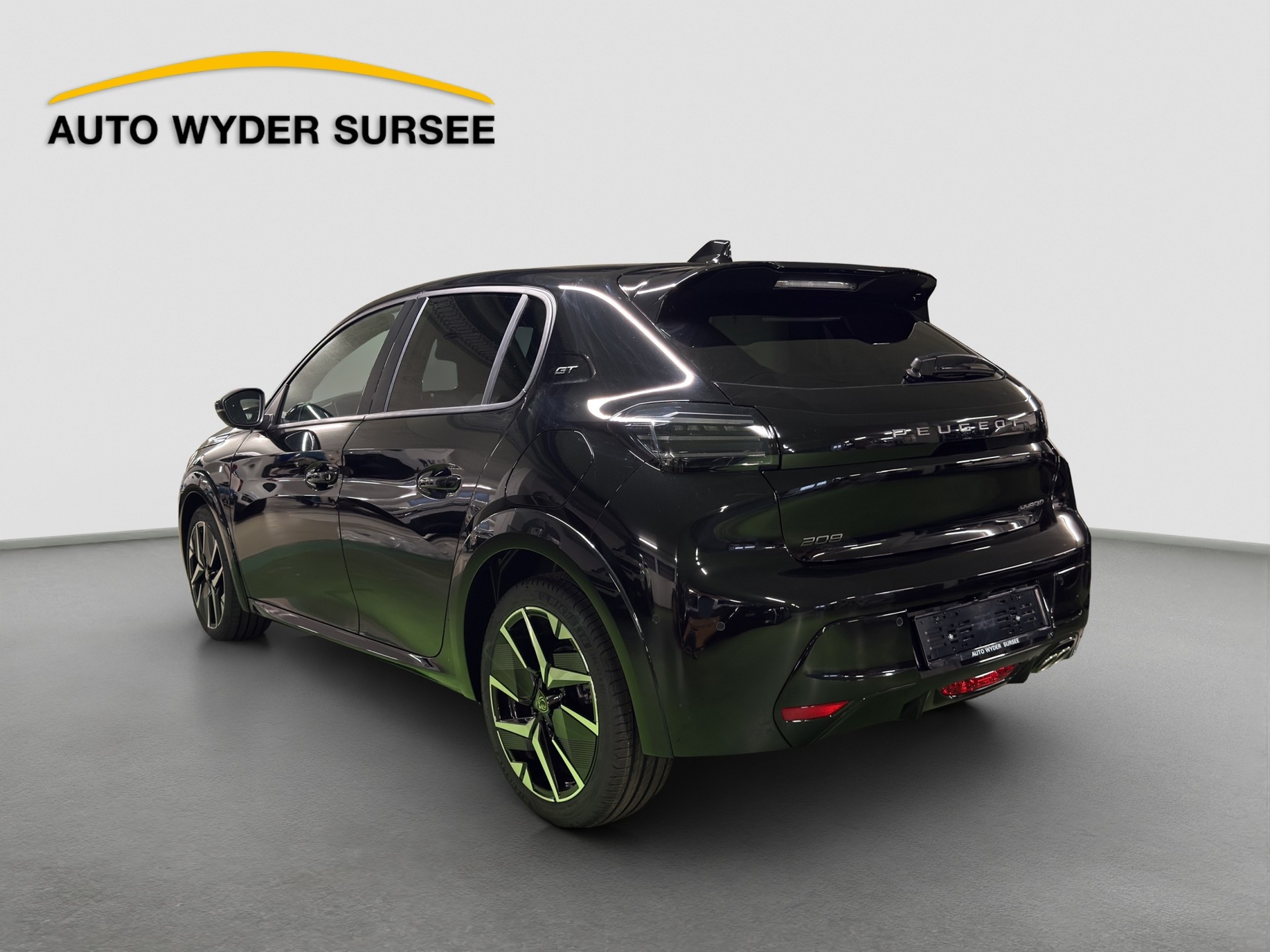 PEUGEOT 208 1.2 Hybrid 145 GT Exclusive-image-3
