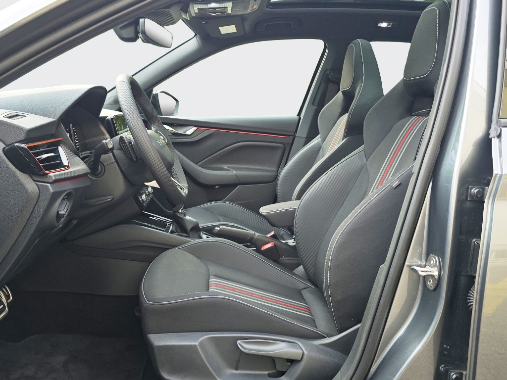 SKODA Kamiq 1.5 TSI Monte Carlo DSG-image-8