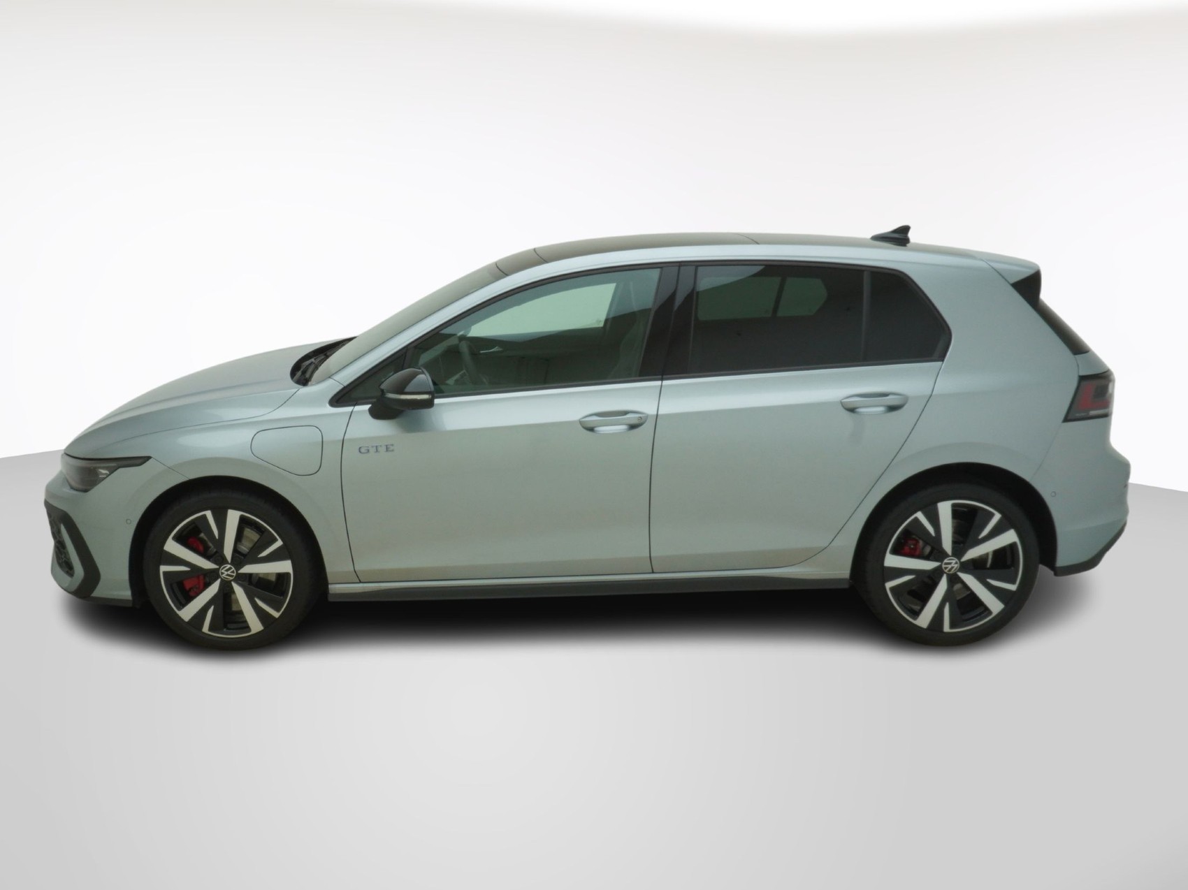 VW Golf VIII 1.5 TSI Plug-in-Hybrid GTE DSG-image-1
