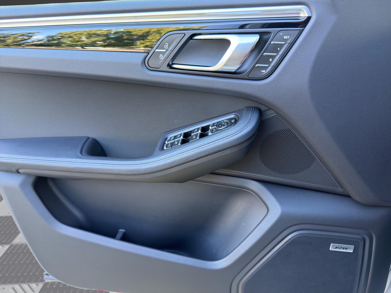 PORSCHE Macan S PDK-image-23
