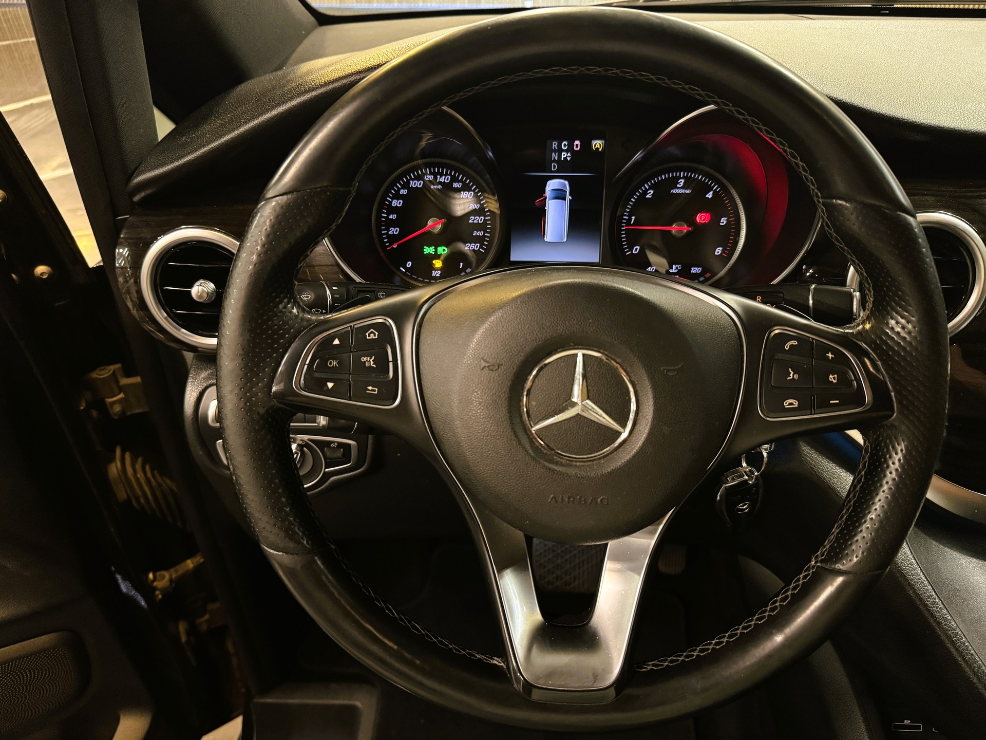 MERCEDES-BENZ V 250 d Avantgarde extralang 4M 7G-Tronic-image-11