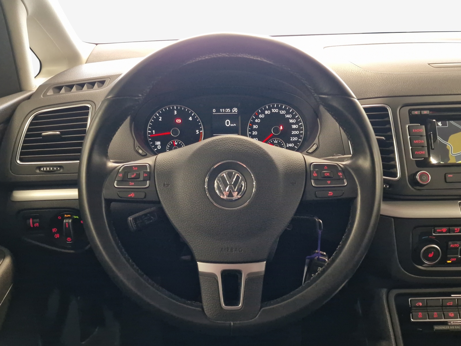 VW Sharan 2.0 TDI BMT Highline 4Motion-image-9