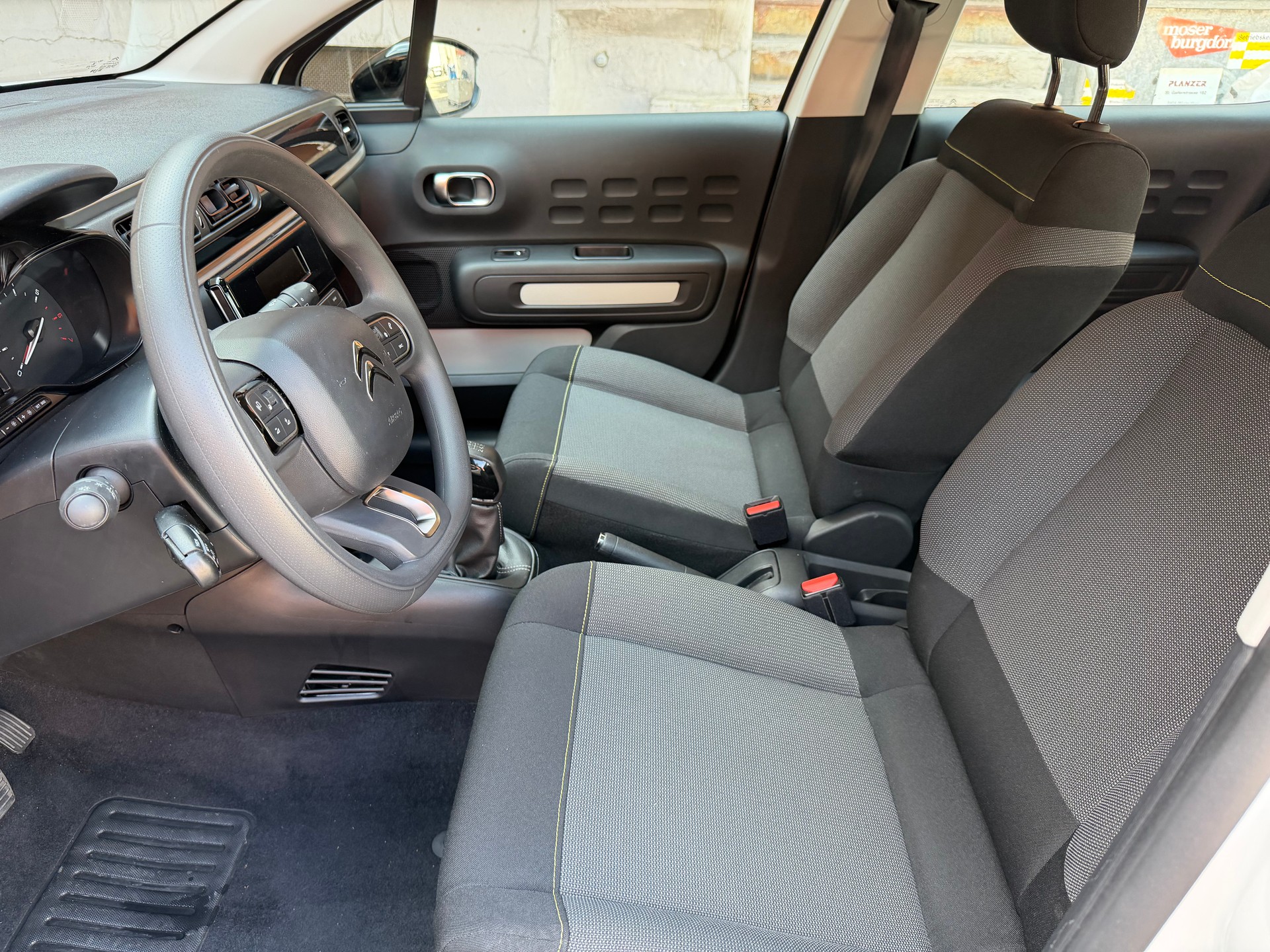 CITROEN C3 1.2i PureTech Feel-image-5