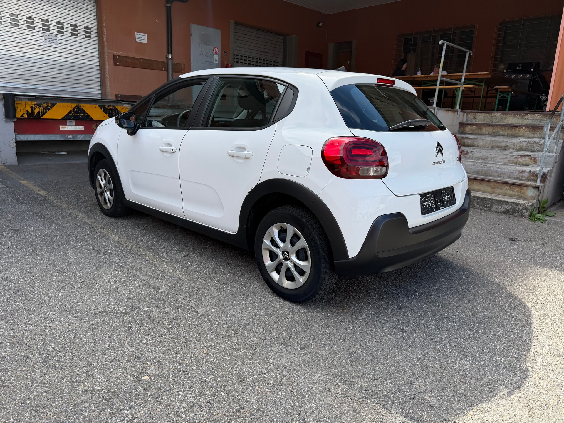 CITROEN C3 1.2i PureTech Feel-image-2