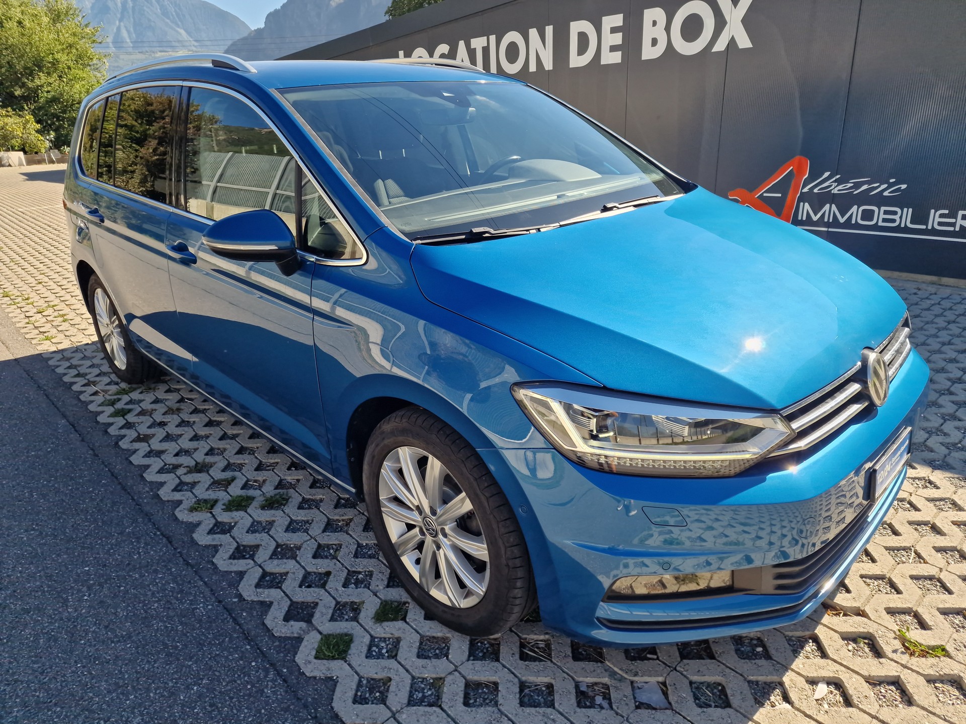 VW Touran 1.4 TSI BlueMotion Technology Highline DSG-image-2