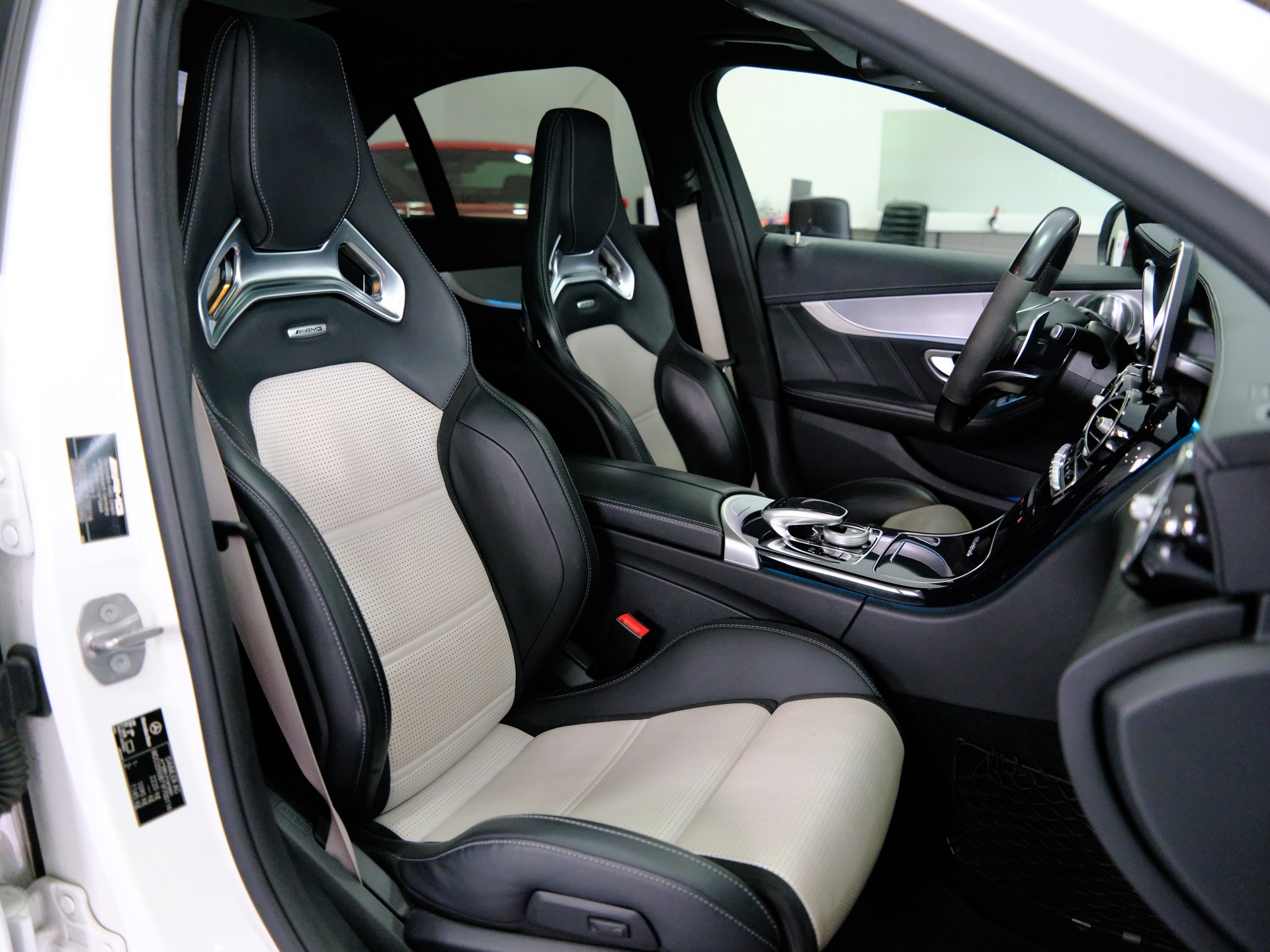 MERCEDES-BENZ C 63 S AMG Speedshift-image-14