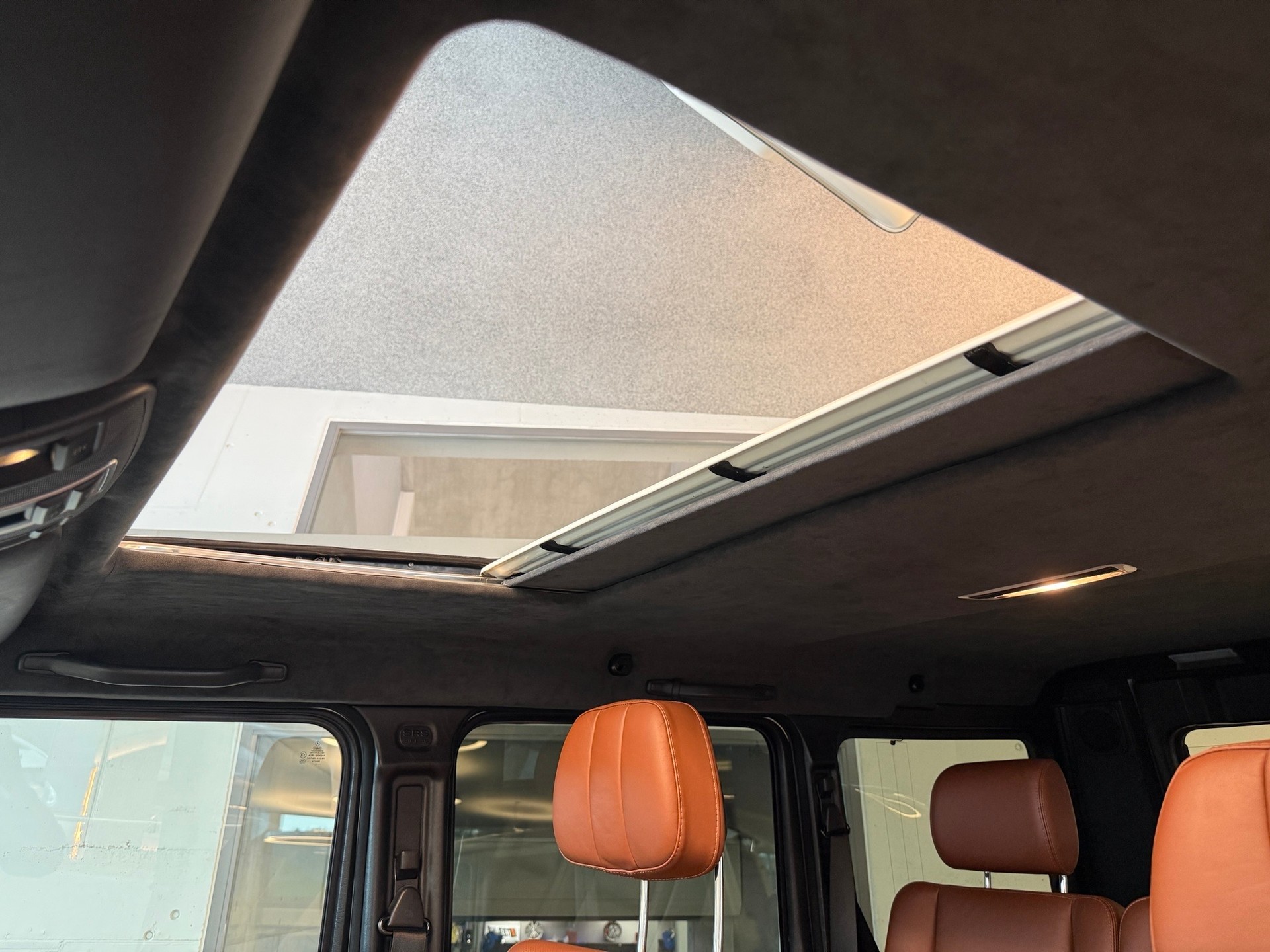 MERCEDES-BENZ G 500 7G-Tronic-image-26