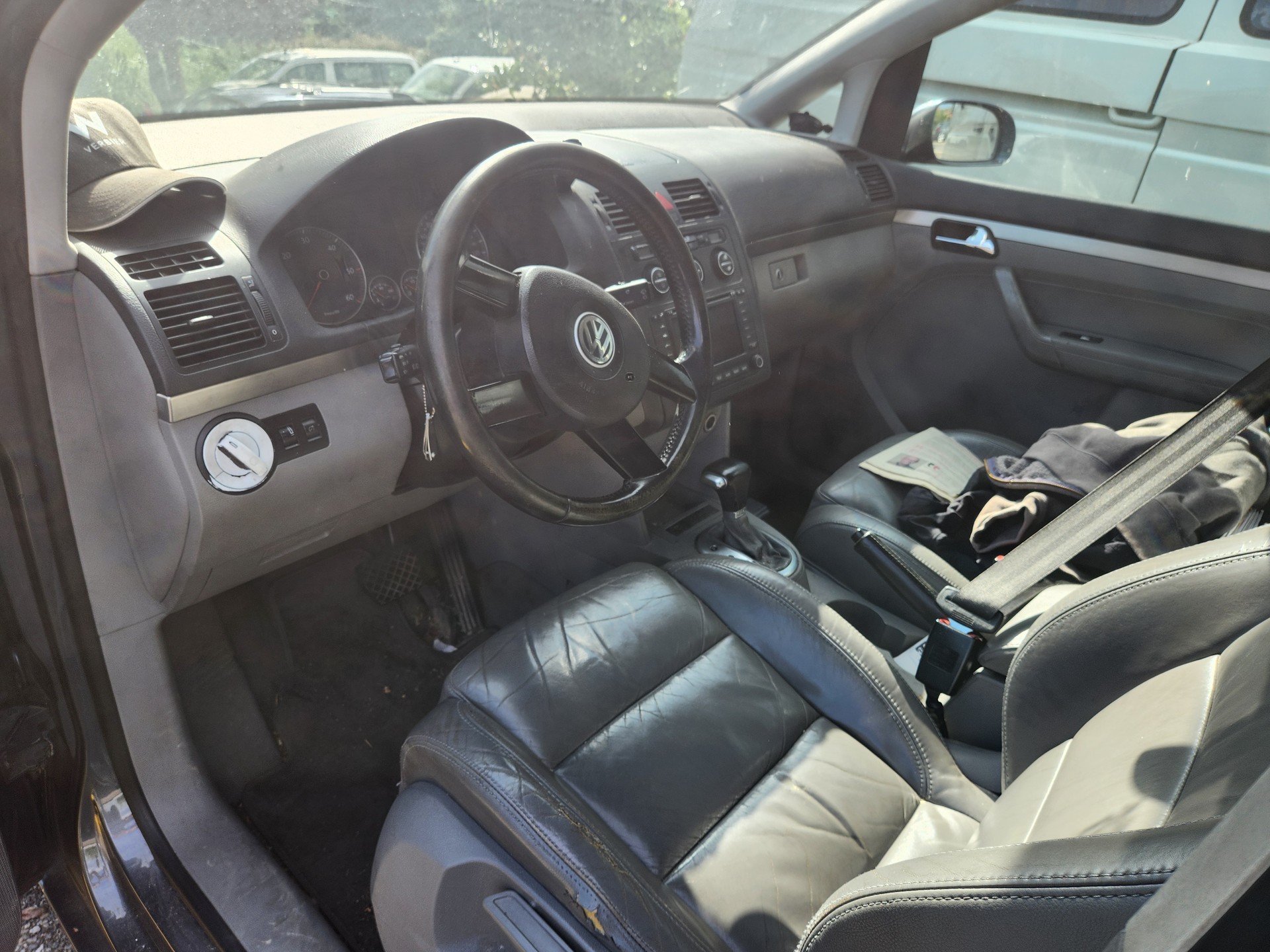 VW Touran 1.9 TDI Trendline-image-3