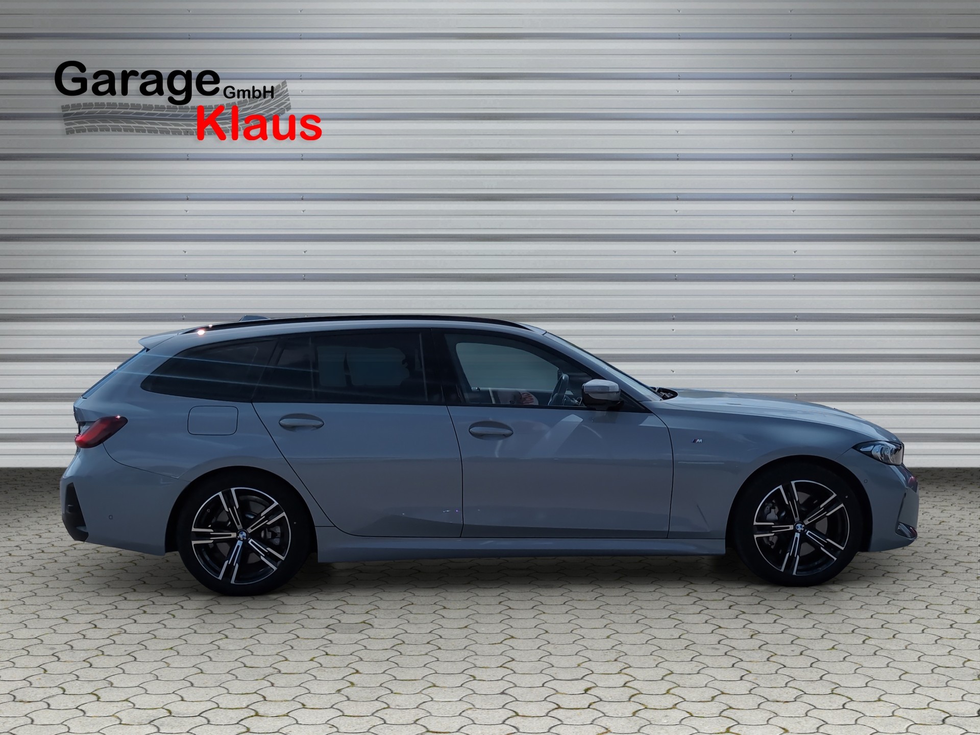 BMW 330i Touring xDrive Steptronic M Sport-image-6