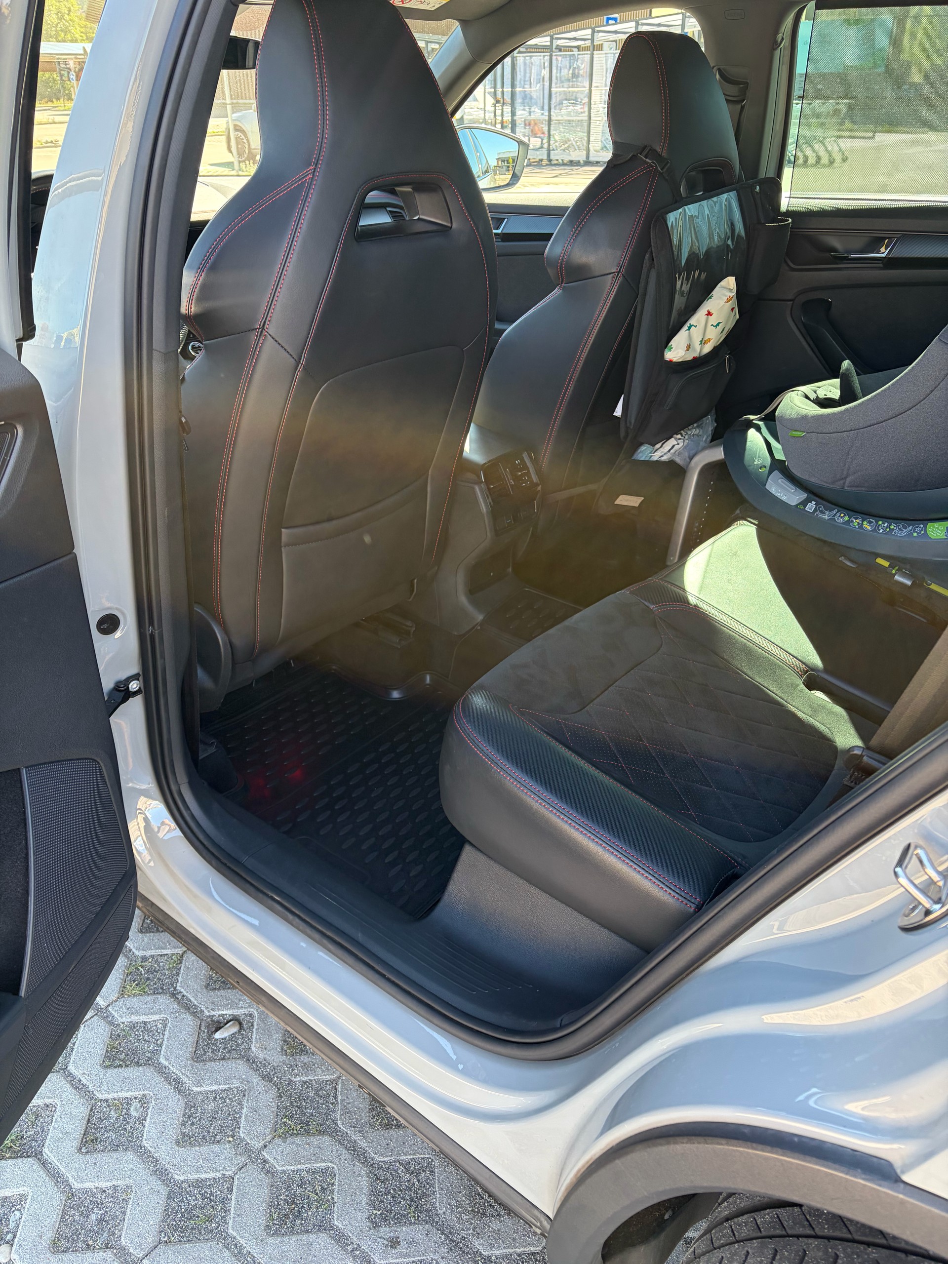 SKODA KODIAQ 2.0 TSI RS DSG-image-4