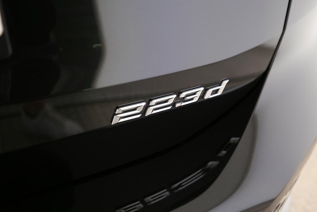 BMW 223d xDrive Active Tourer-image-16