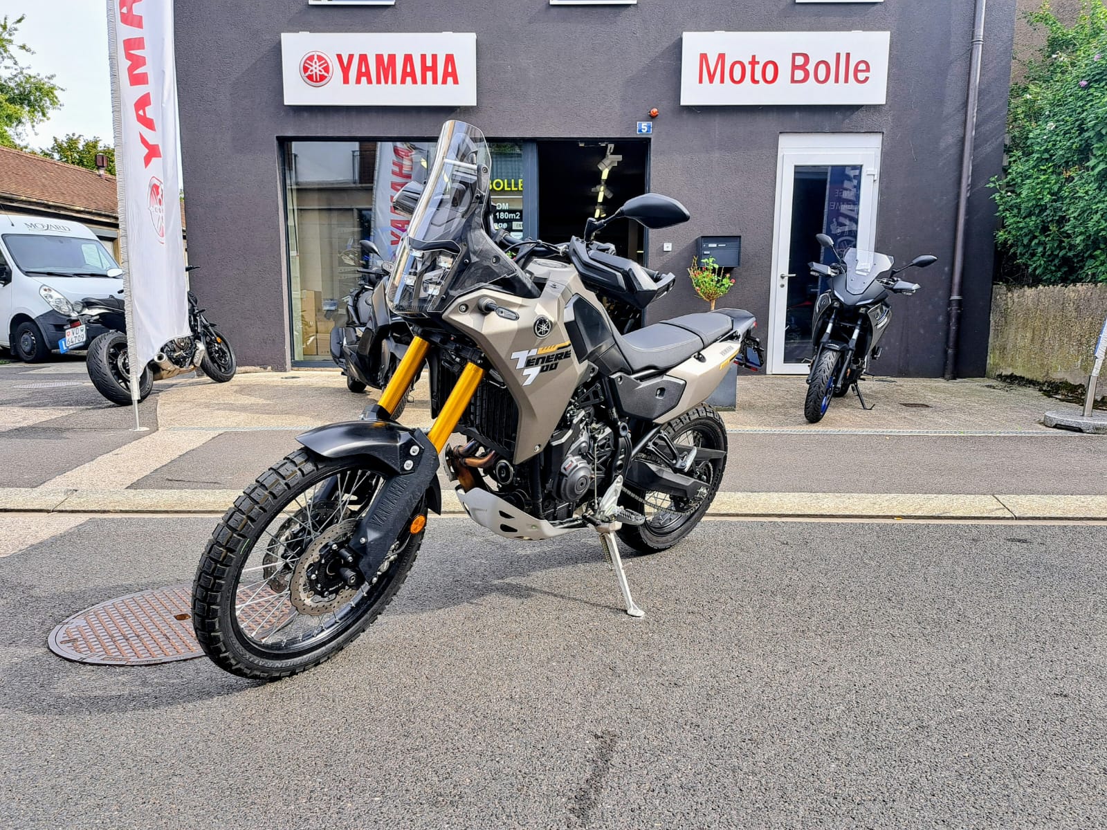 YAMAHA Tenere 700-showroom-element-3