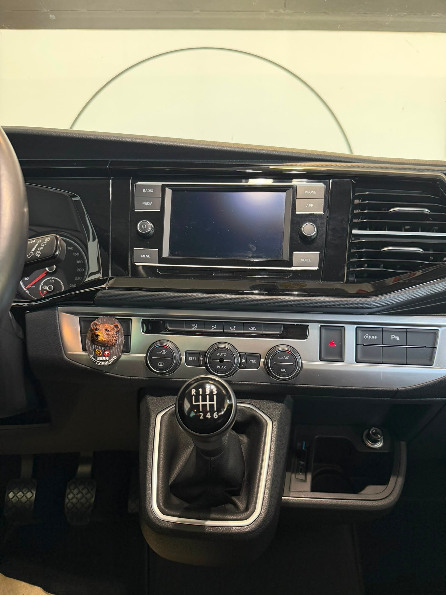VW T6.1 California 2.0 TDI Beach Edition Spirit 4Motion-image-21