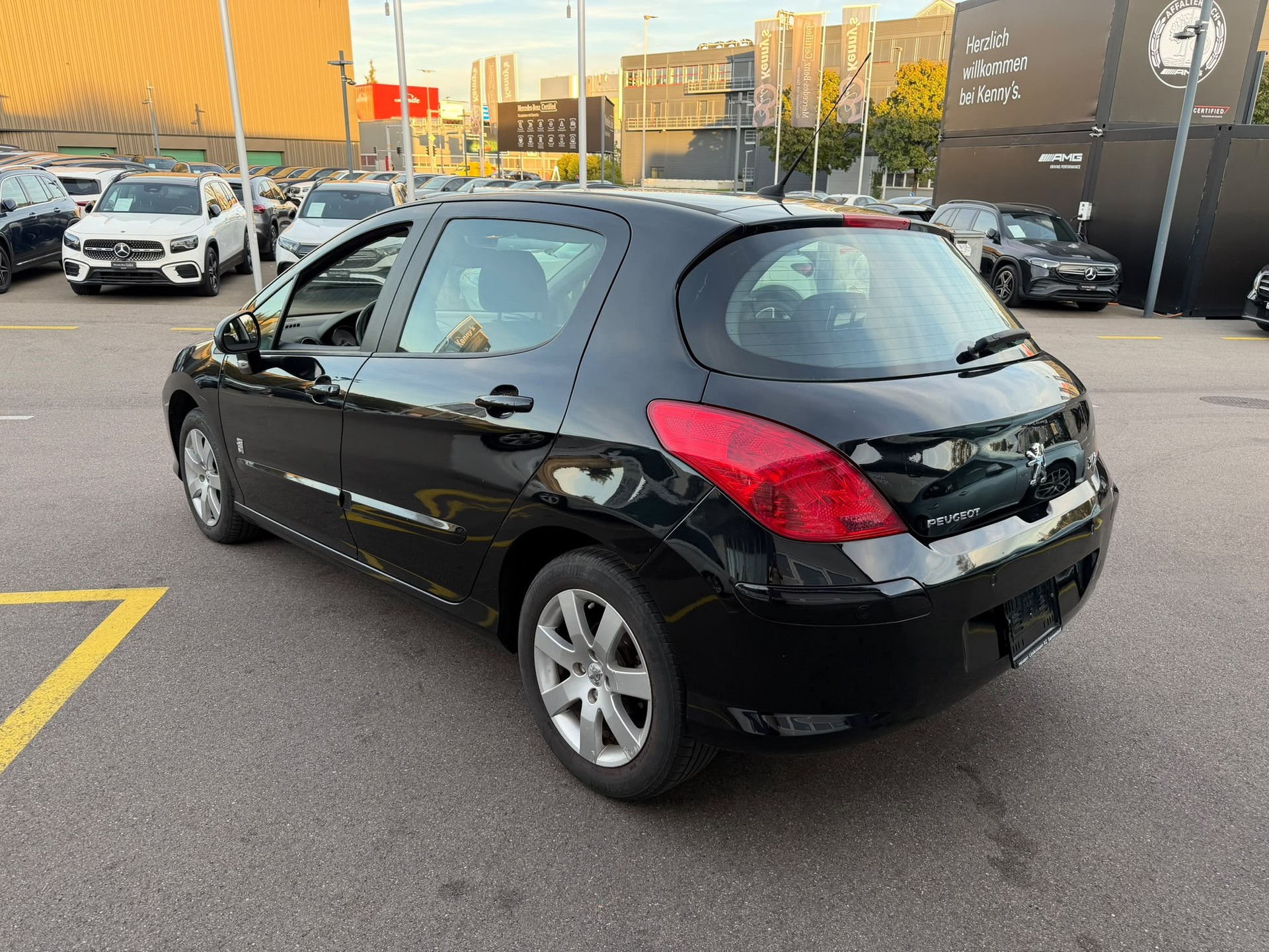 PEUGEOT 308 1.6 16V VTI Sport-image-5