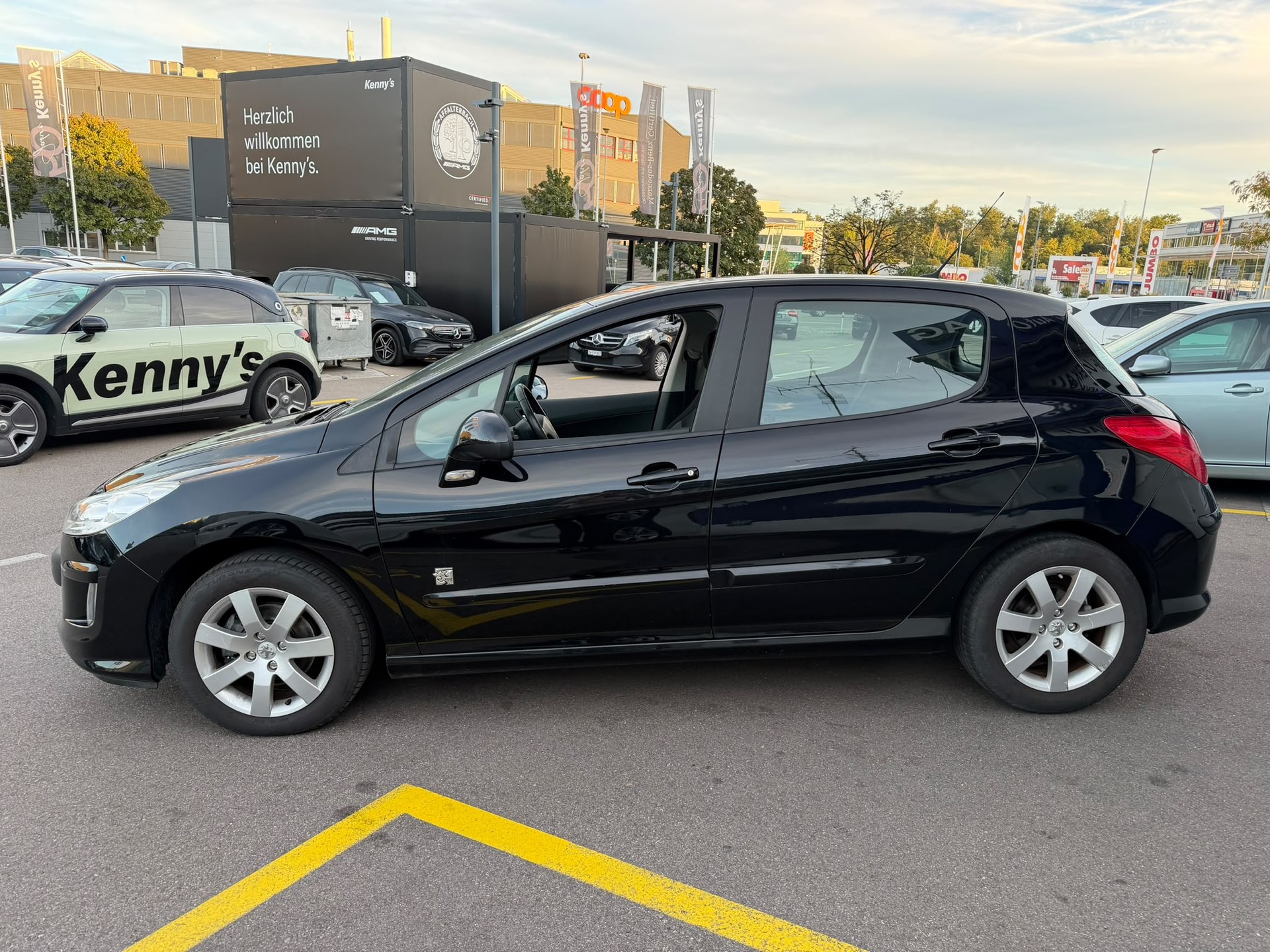 PEUGEOT 308 1.6 16V VTI Sport-image-8
