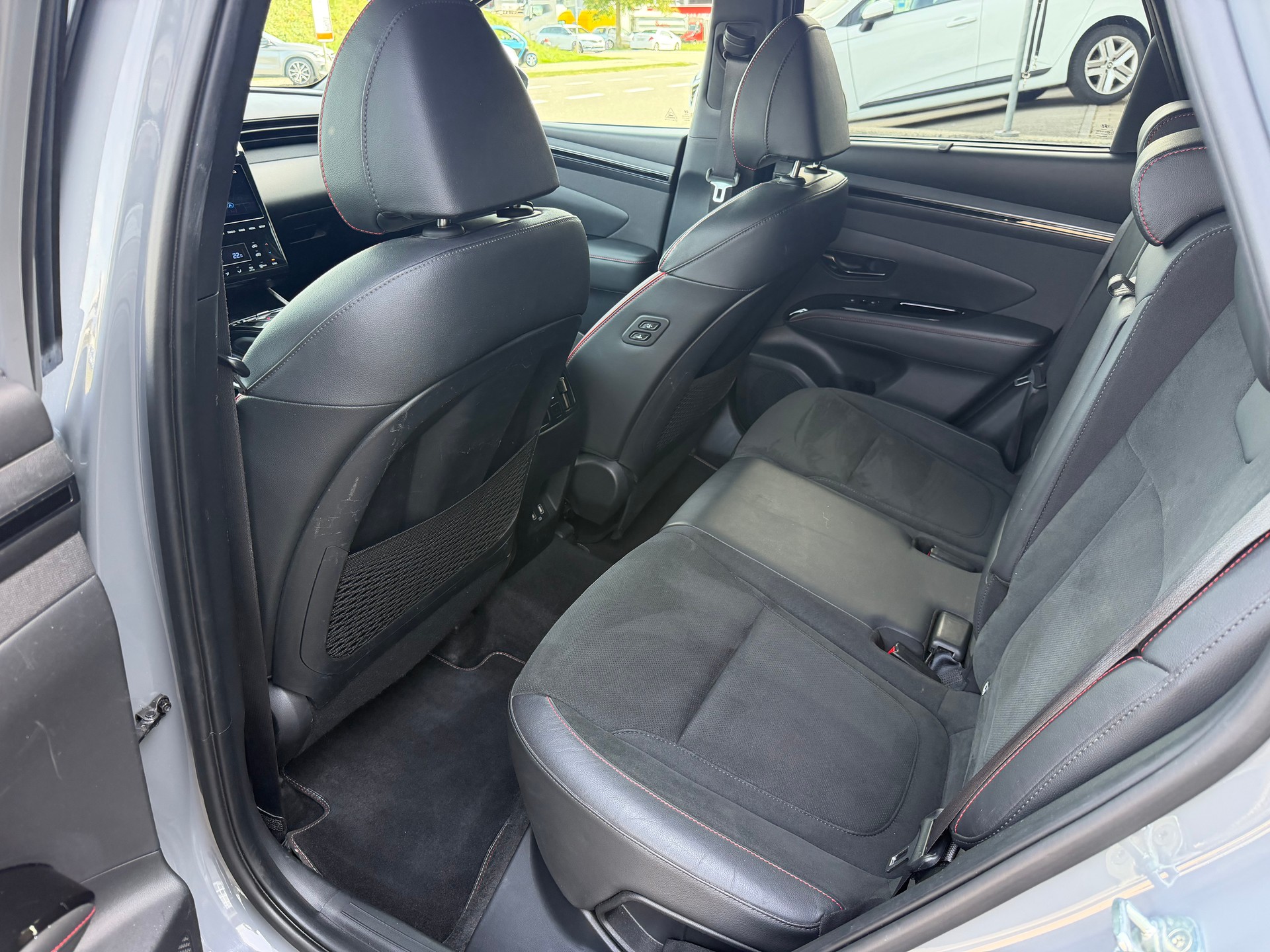 HYUNDAI Tucson 1.6 TGDI 48V N Line DCT 4WD-image-10