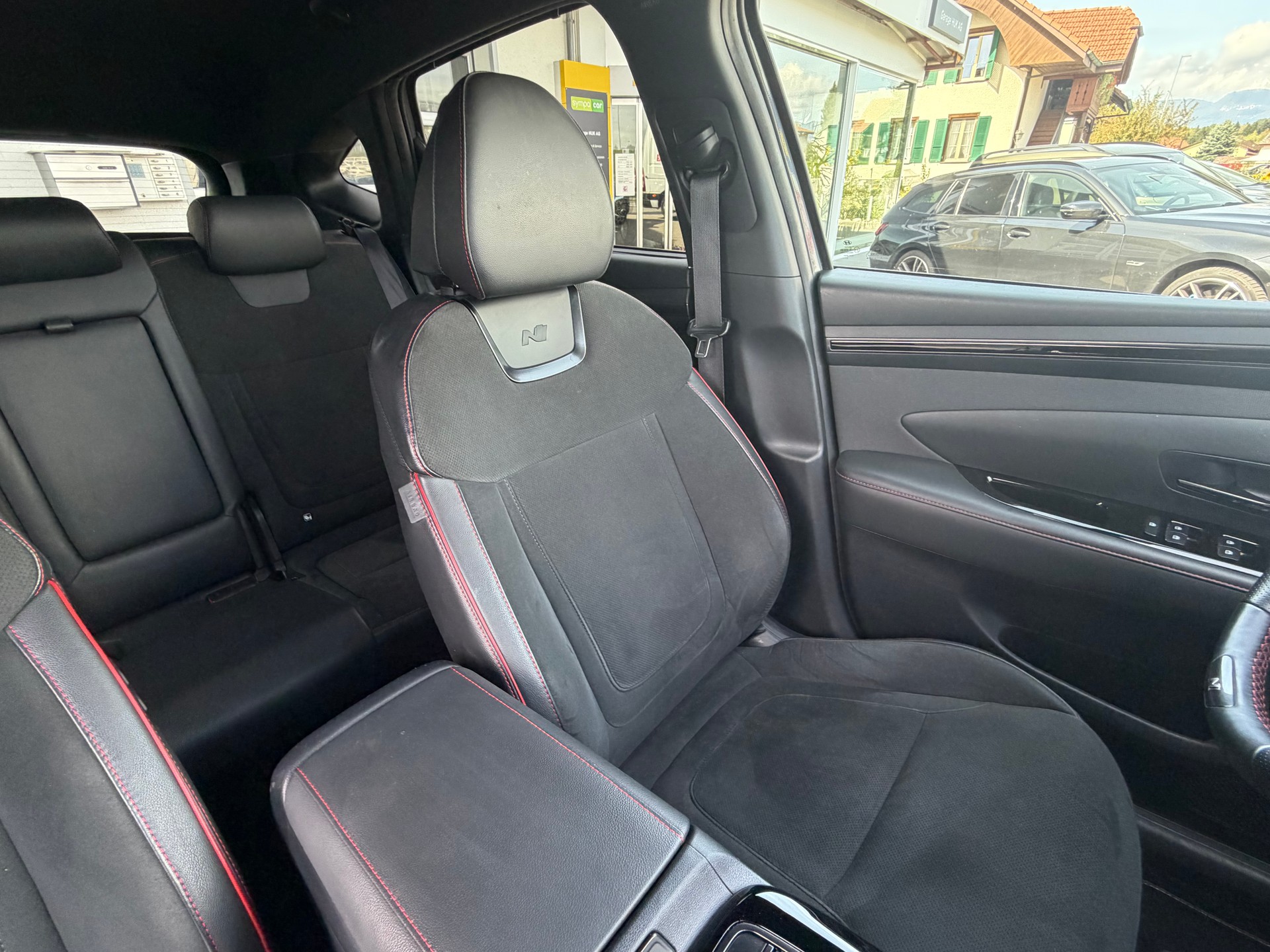 HYUNDAI Tucson 1.6 TGDI 48V N Line DCT 4WD-image-9