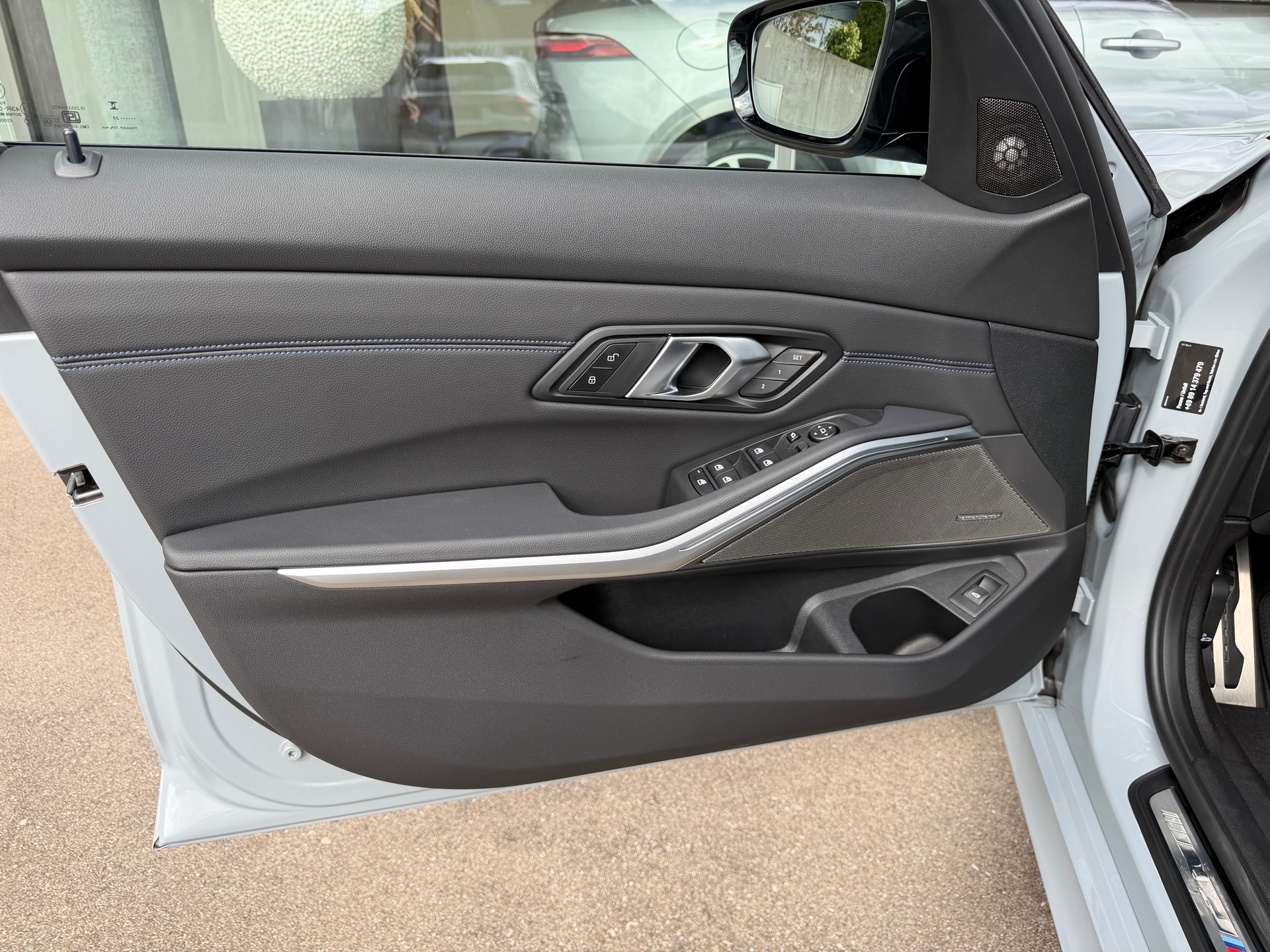 BMW M340i xDrive 48V Touring Steptronic M Sport Pro-image-12