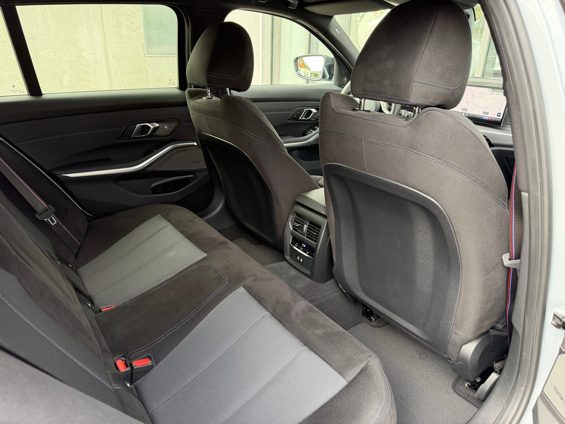 BMW M340i xDrive 48V Touring Steptronic M Sport Pro-image-15