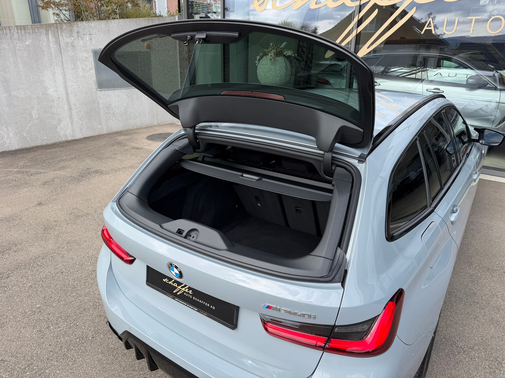 BMW M340i xDrive 48V Touring Steptronic M Sport Pro-image-8