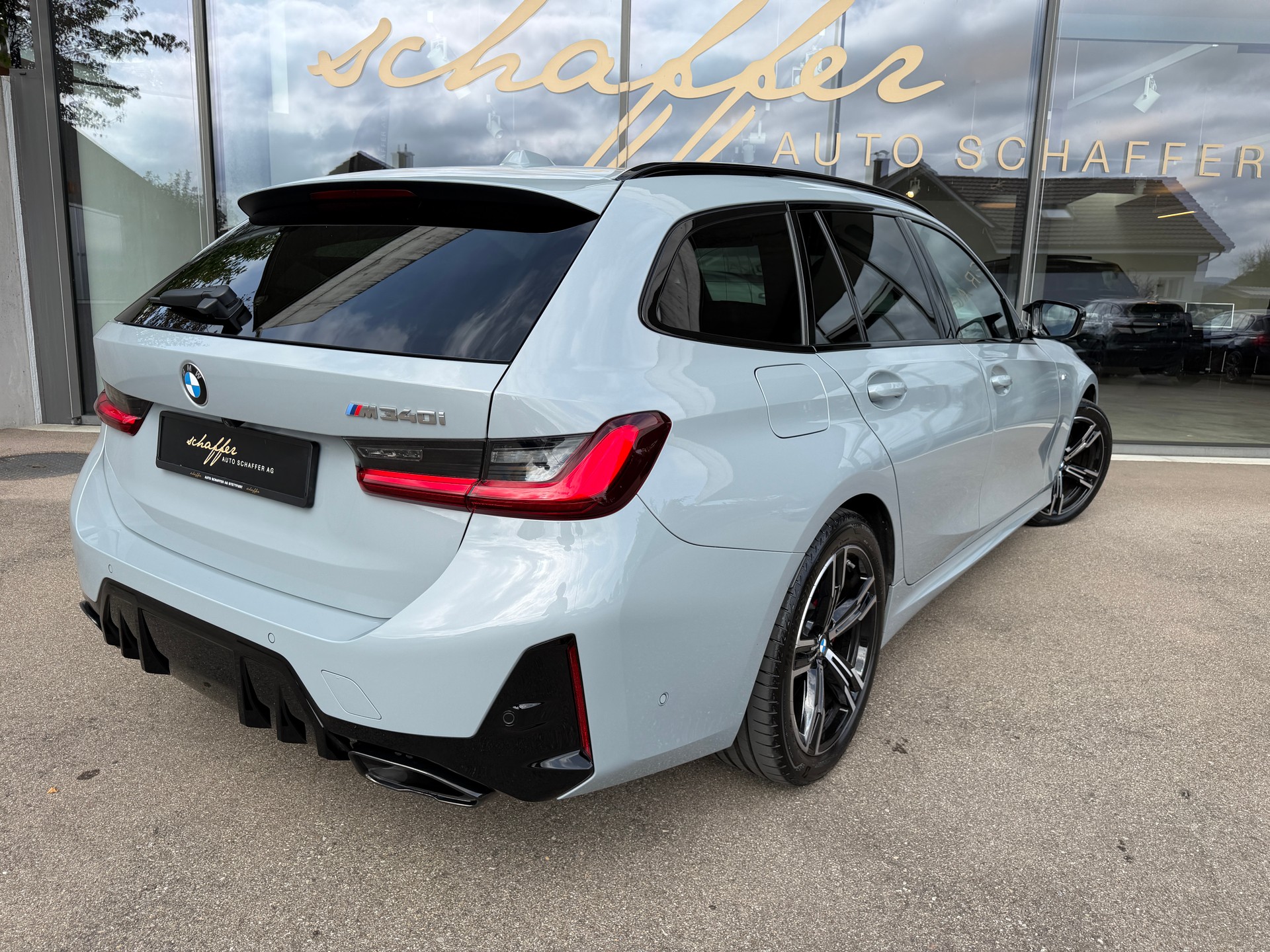 BMW M340i xDrive 48V Touring Steptronic M Sport Pro-image-9