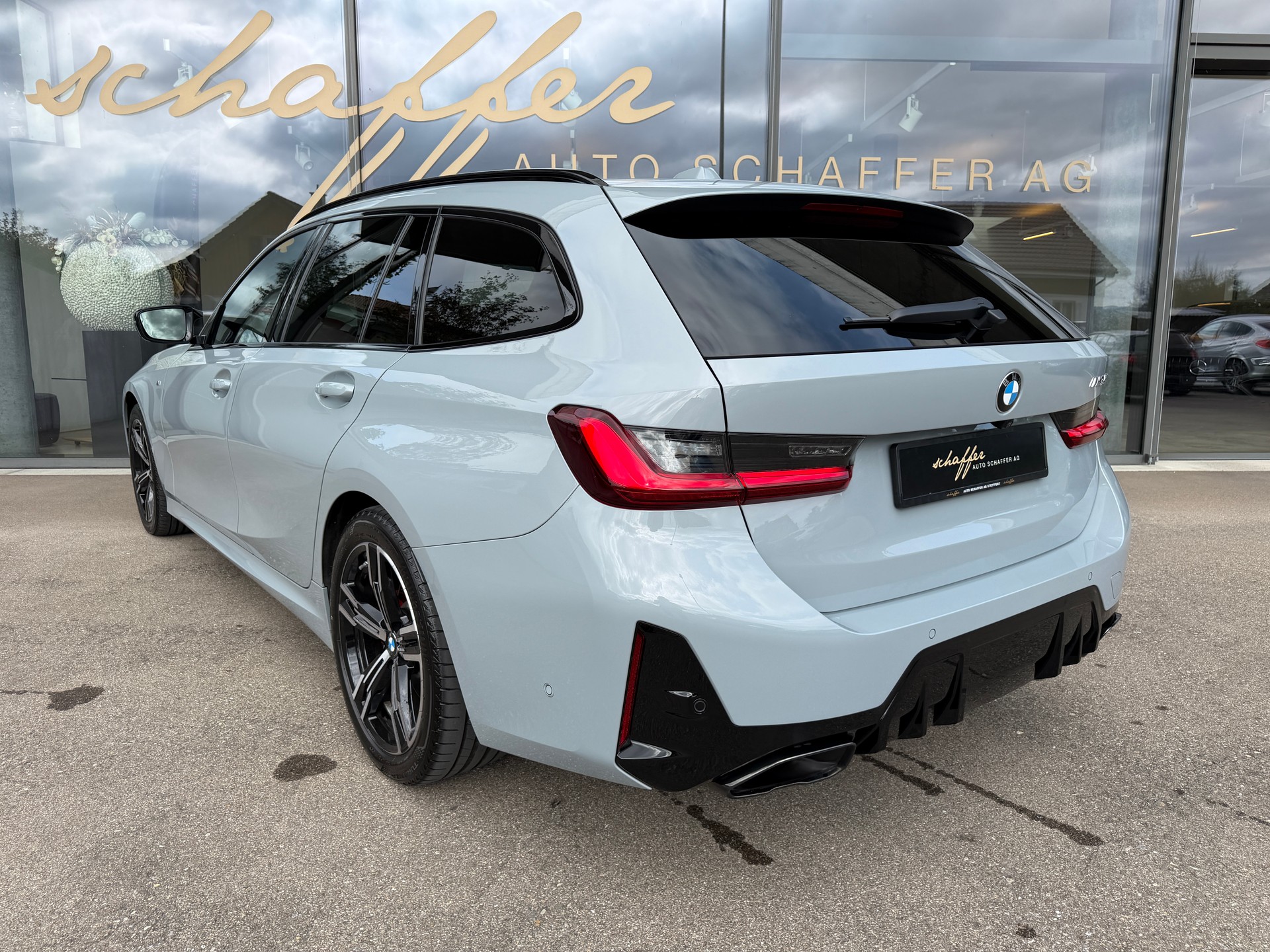 BMW M340i xDrive 48V Touring Steptronic M Sport Pro-image-6